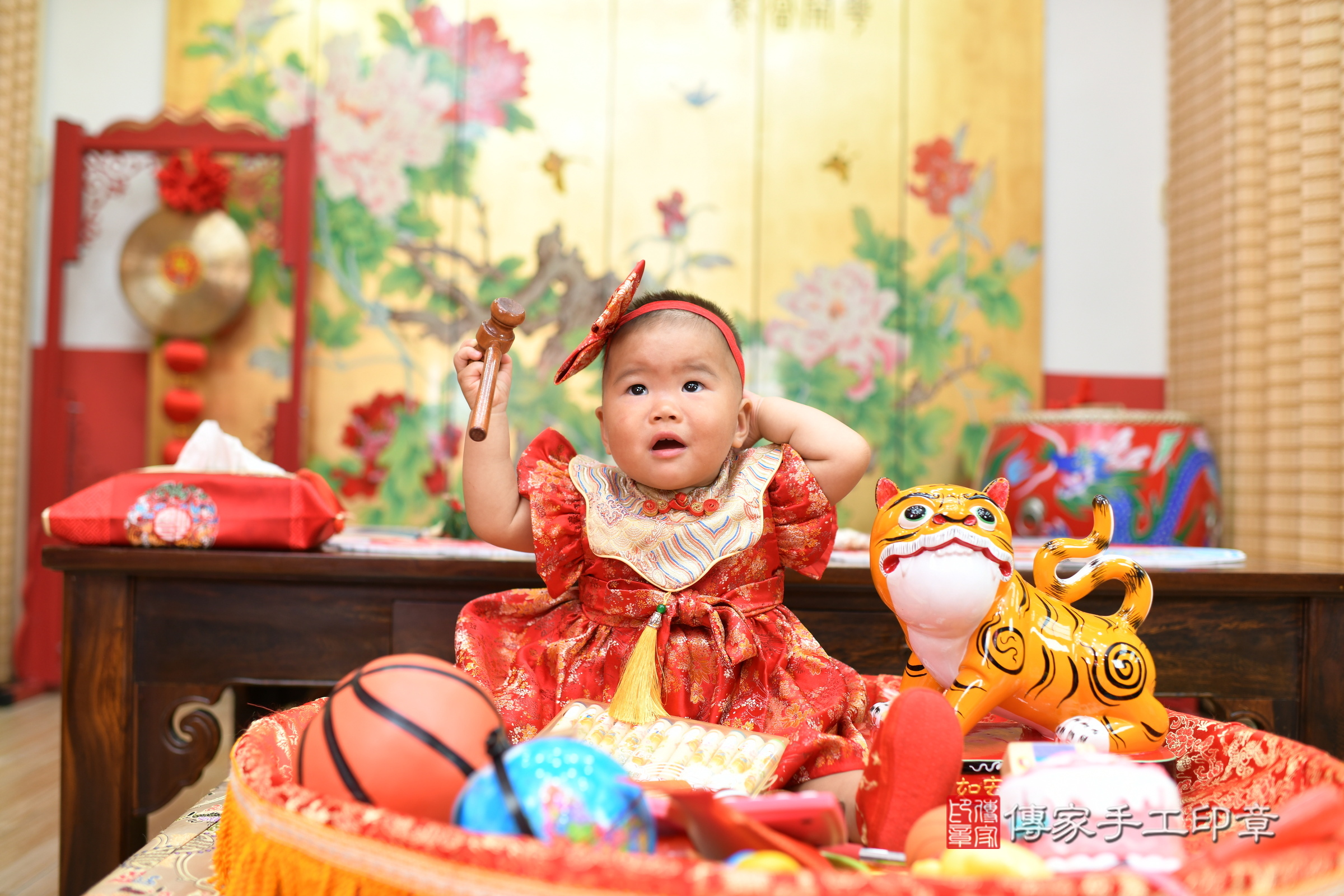 瑄瑄寶寶抓周，小孩古裝禮服照。地點：傳家「台北店」古禮會場，照片4