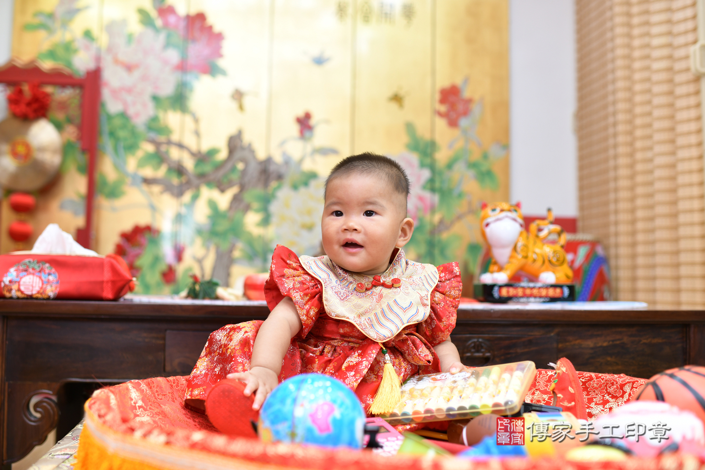 瑄瑄寶寶抓周，小孩古裝禮服照。地點：傳家「台北店」古禮會場，照片2