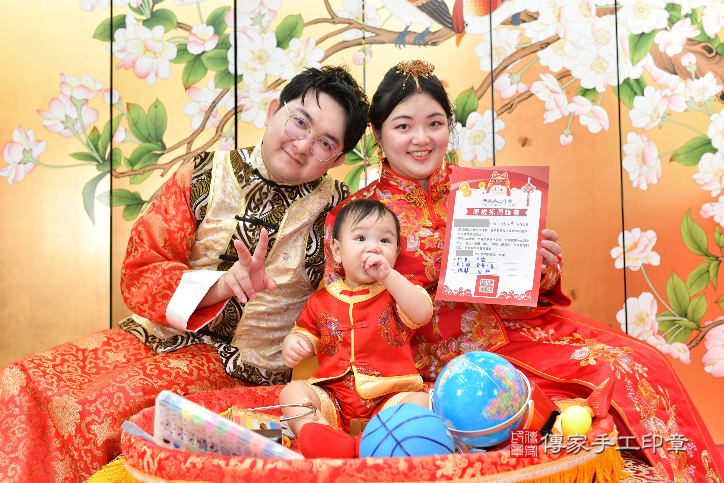 桓桓寶寶抓周，成人與小孩古裝禮服照。地點：傳家「台中店」古禮會場，照片4