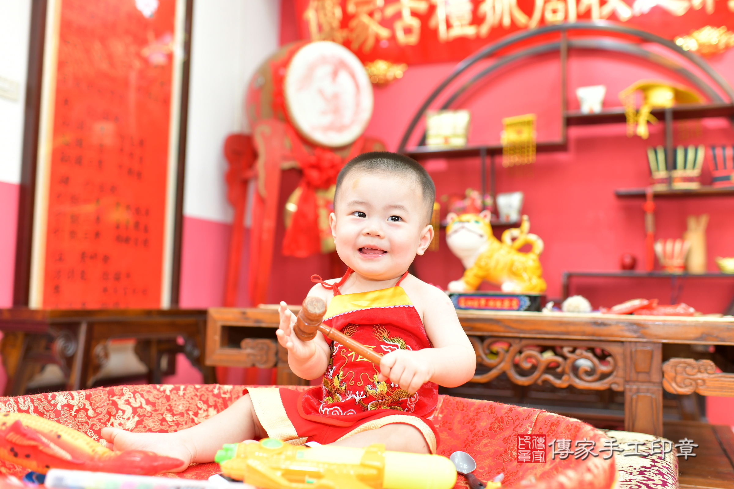 小裕寶寶抓周，小孩古裝禮服照。地點：傳家「台中店」古禮會場，照片3