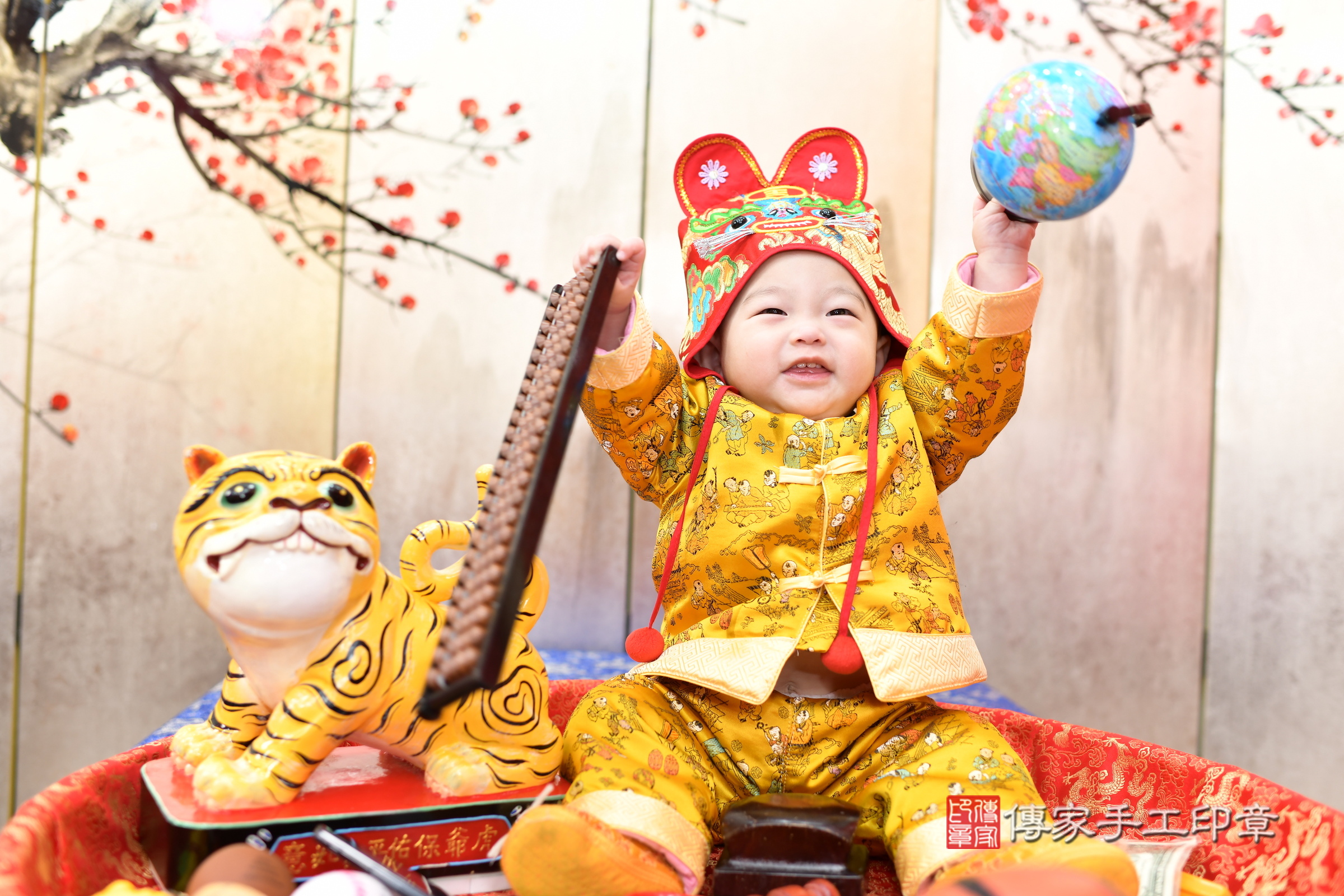 小愷寶寶抓周，小孩古裝禮服照。地點：傳家「新北店」古禮會場，照片2