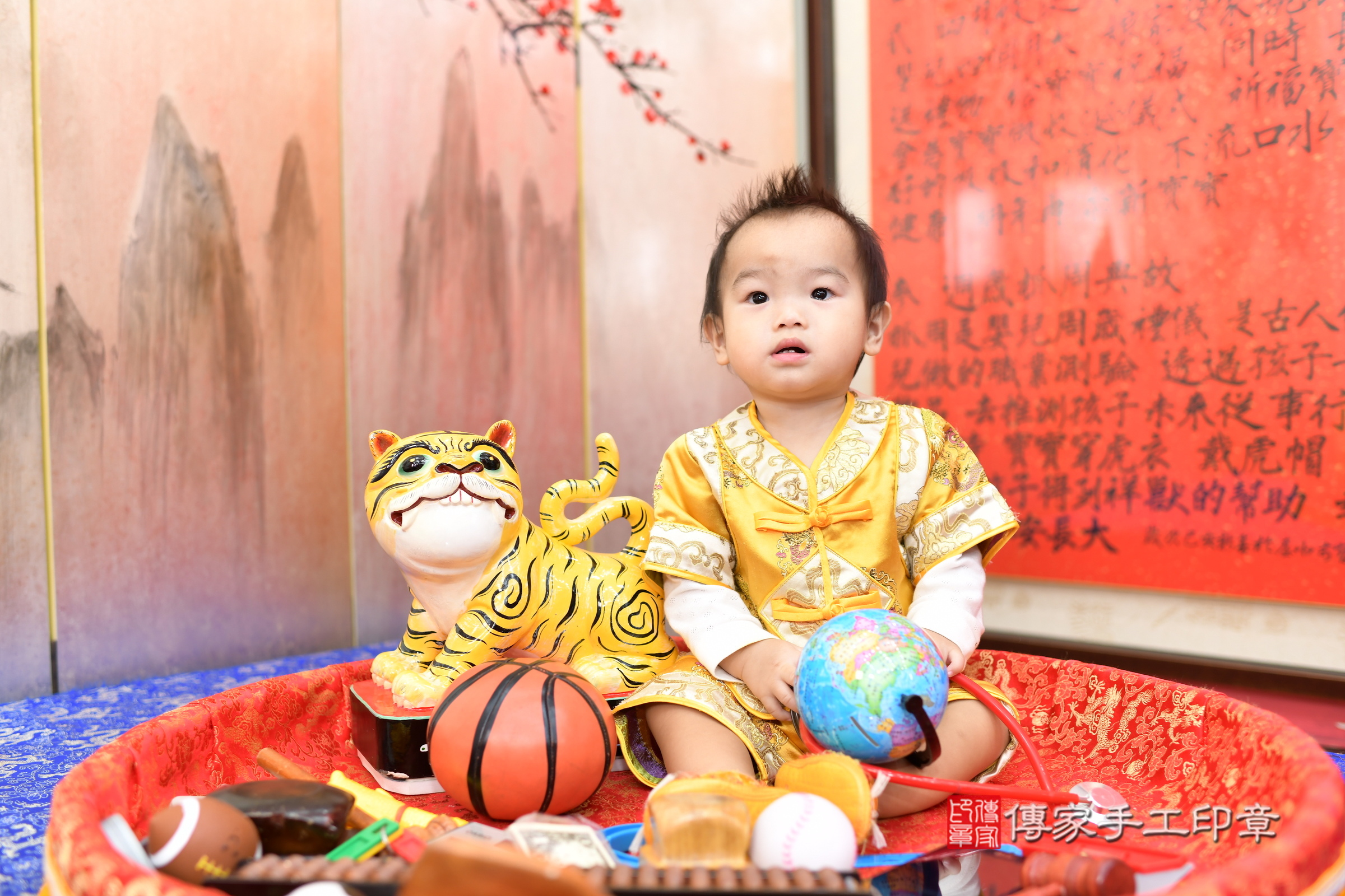 樂樂寶寶抓周，小孩古裝禮服照。地點：傳家「新北店」古禮會場，照片1