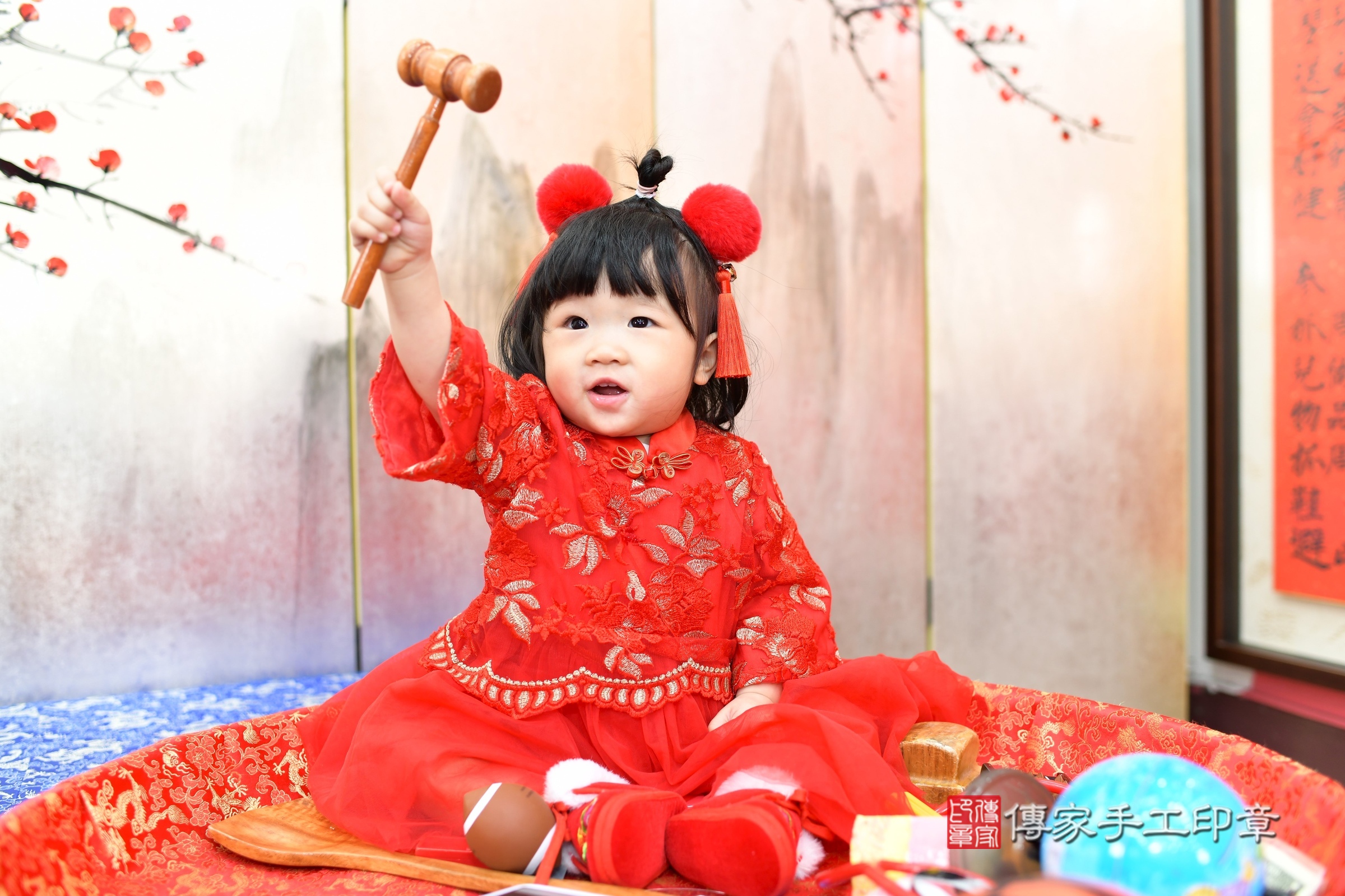 婷婷寶寶抓周，小孩古裝禮服照。地點：傳家「台北店」古禮會場，照片2