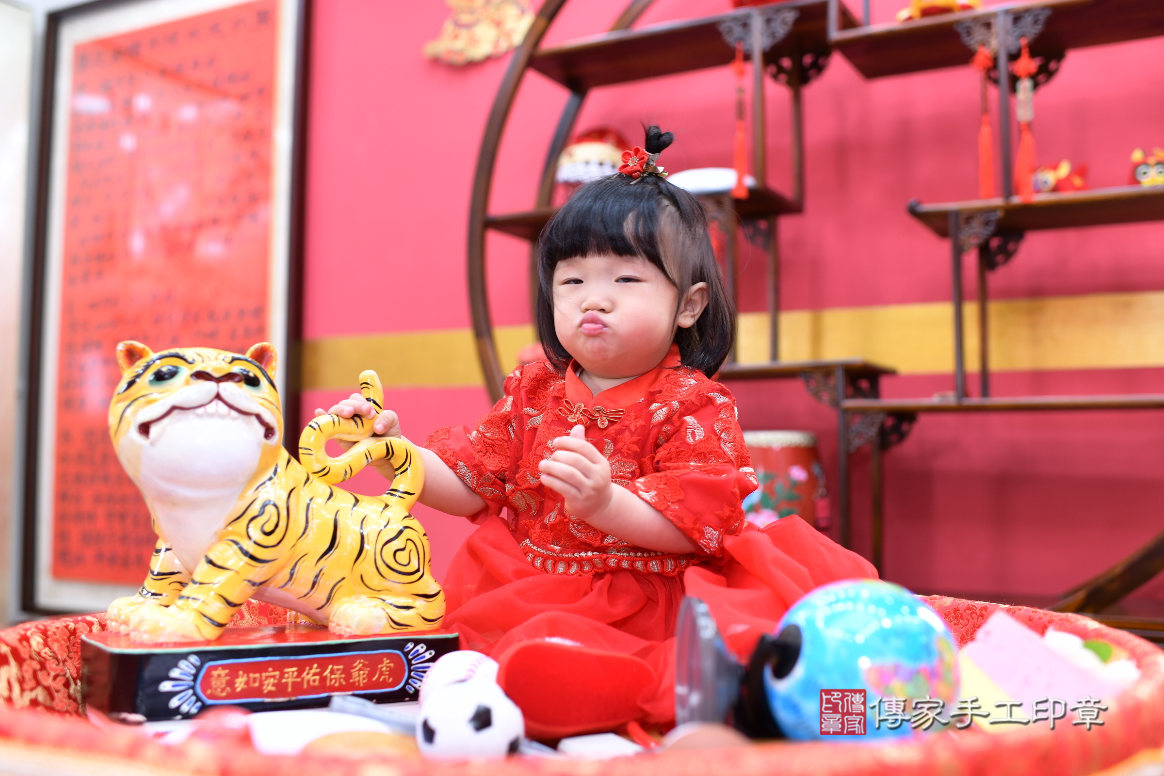 婷婷寶寶抓周，小孩古裝禮服照。地點：傳家「台北店」古禮會場，照片3