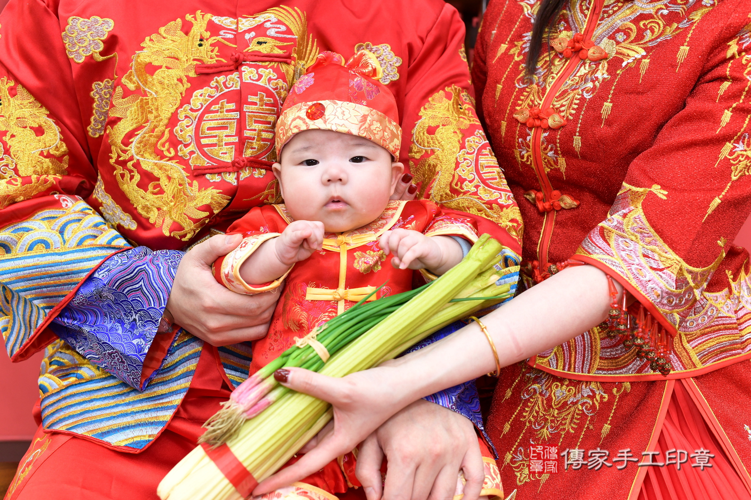 小璇寶寶收涎，小孩古裝禮服照。地點：傳家「新北店」古禮會場，照片4