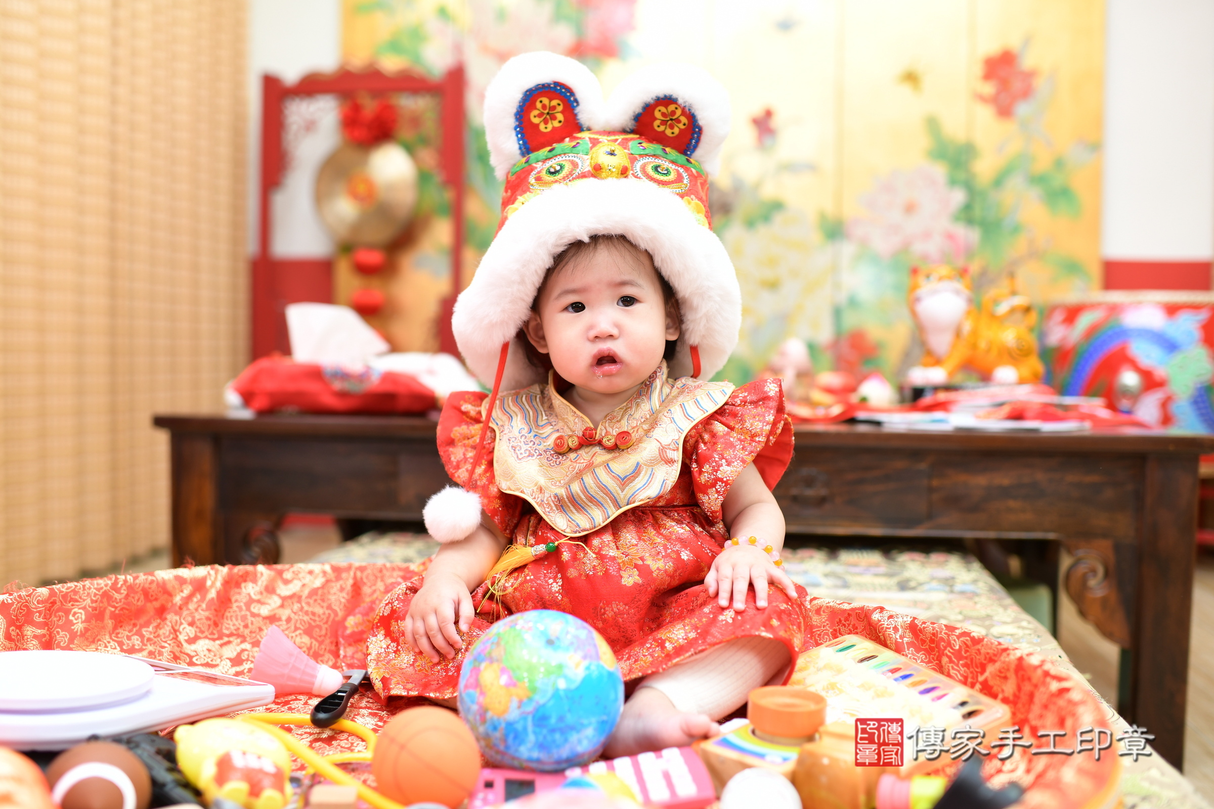 霏霏寶寶抓周，小孩古裝禮服照。地點：傳家「台北店」古禮會場，照片3
