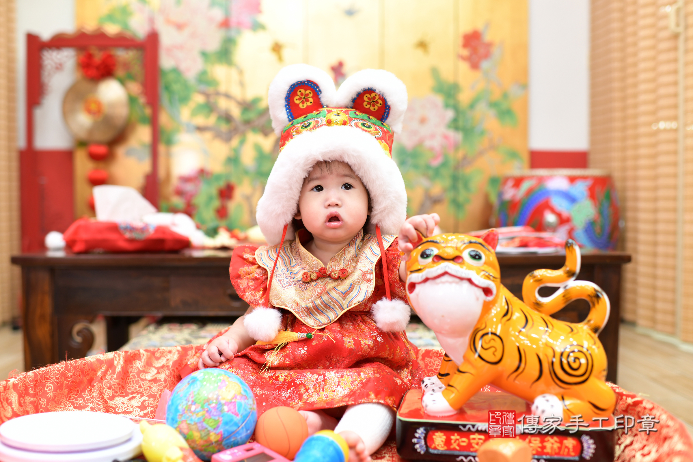 霏霏寶寶抓周，小孩古裝禮服照。地點：傳家「台北店」古禮會場，照片4