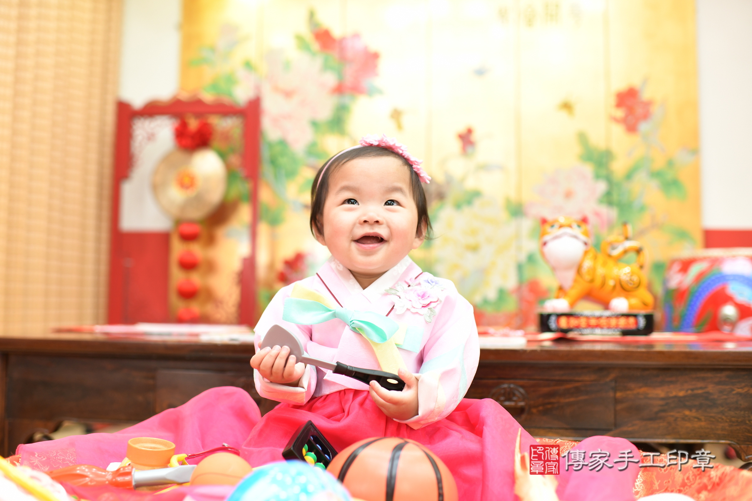 暄暄寶寶抓周，小孩古裝禮服照。地點：傳家「台北店」古禮會場，照片3