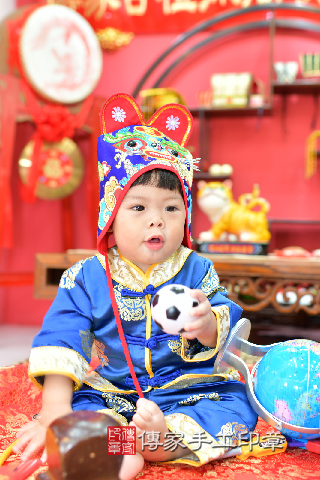紳紳寶寶抓周，小孩古裝禮服照。地點：傳家「台中店」古禮會場，照片3