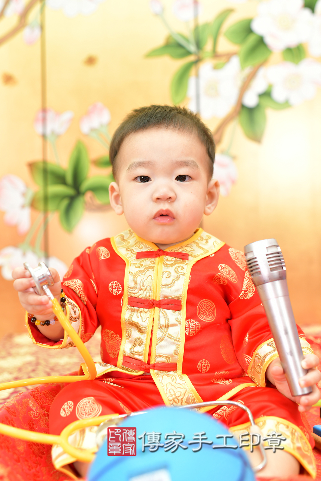 昊昊寶寶抓周，小孩古裝禮服照。地點：傳家「台中店」古禮會場，照片1