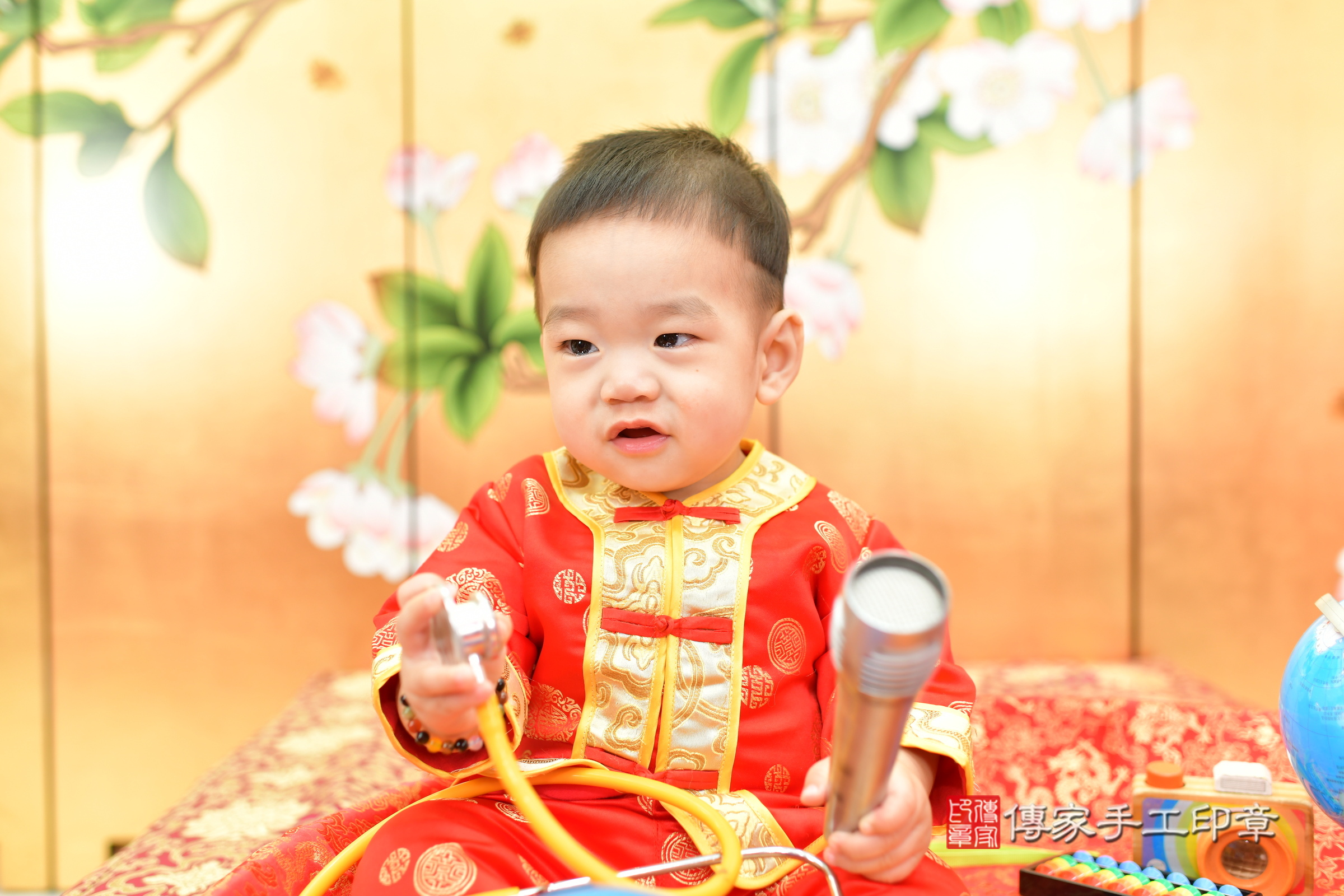昊昊寶寶抓周，小孩古裝禮服照。地點：傳家「台中店」古禮會場，照片2
