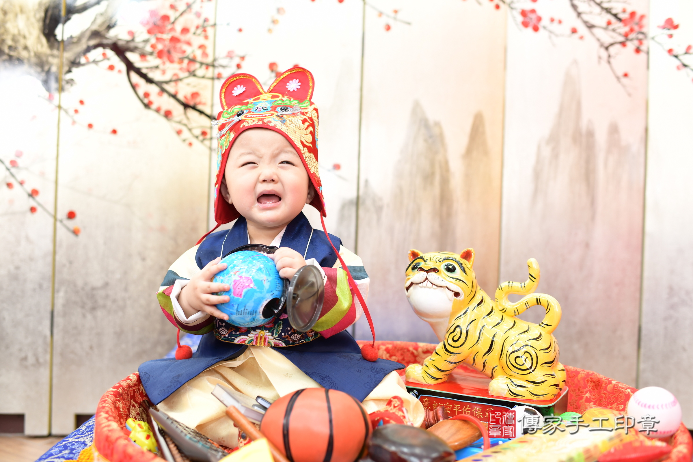 程程寶寶抓周，小孩古裝禮服照。地點：傳家「新北店」古禮會場，照片3