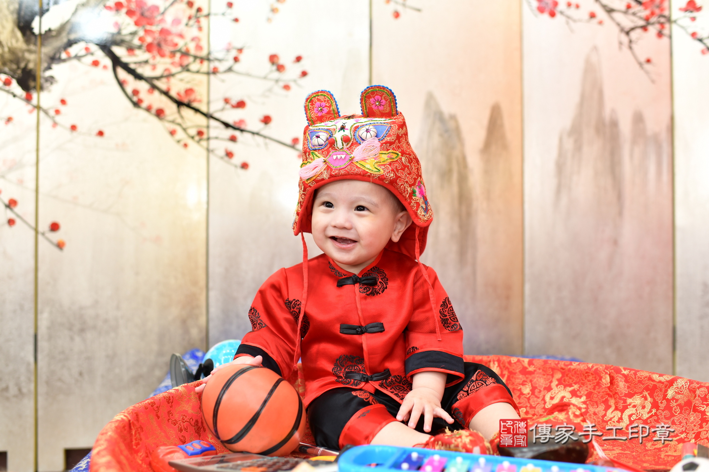 冬冬寶寶抓周，小孩古裝禮服照。地點：傳家「新北店」古禮會場，照片4