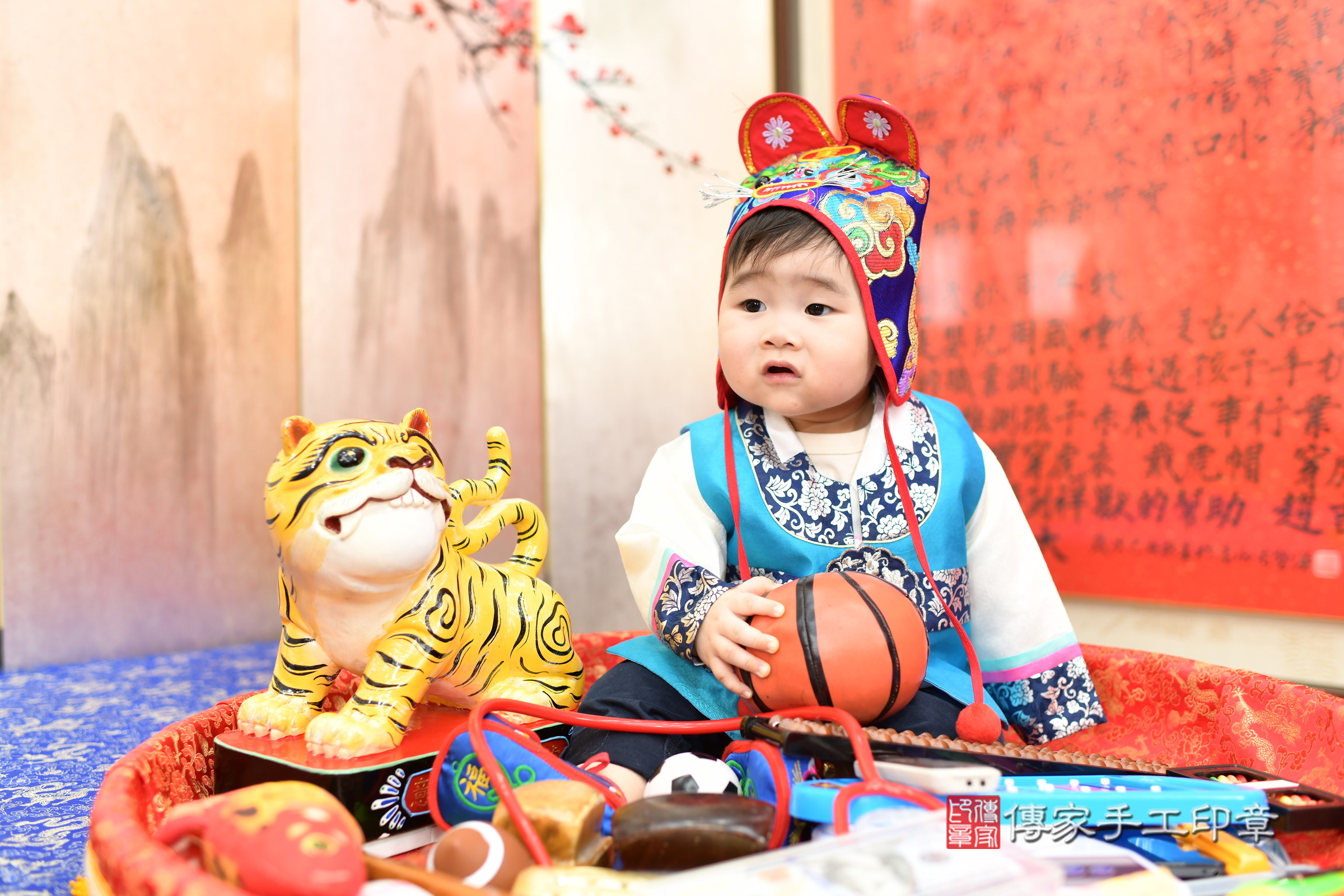 淏淏寶寶抓周，小孩古裝禮服照。地點：傳家「新北店」古禮會場，照片3