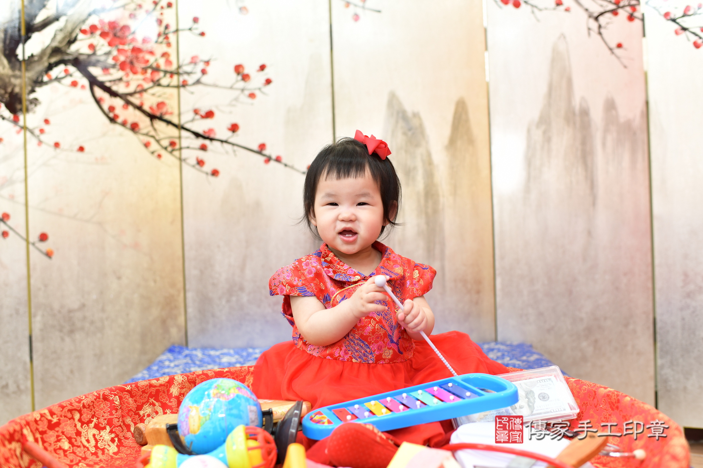 小渝寶寶抓周，小孩古裝禮服照。地點：傳家「新北店」古禮會場，照片2