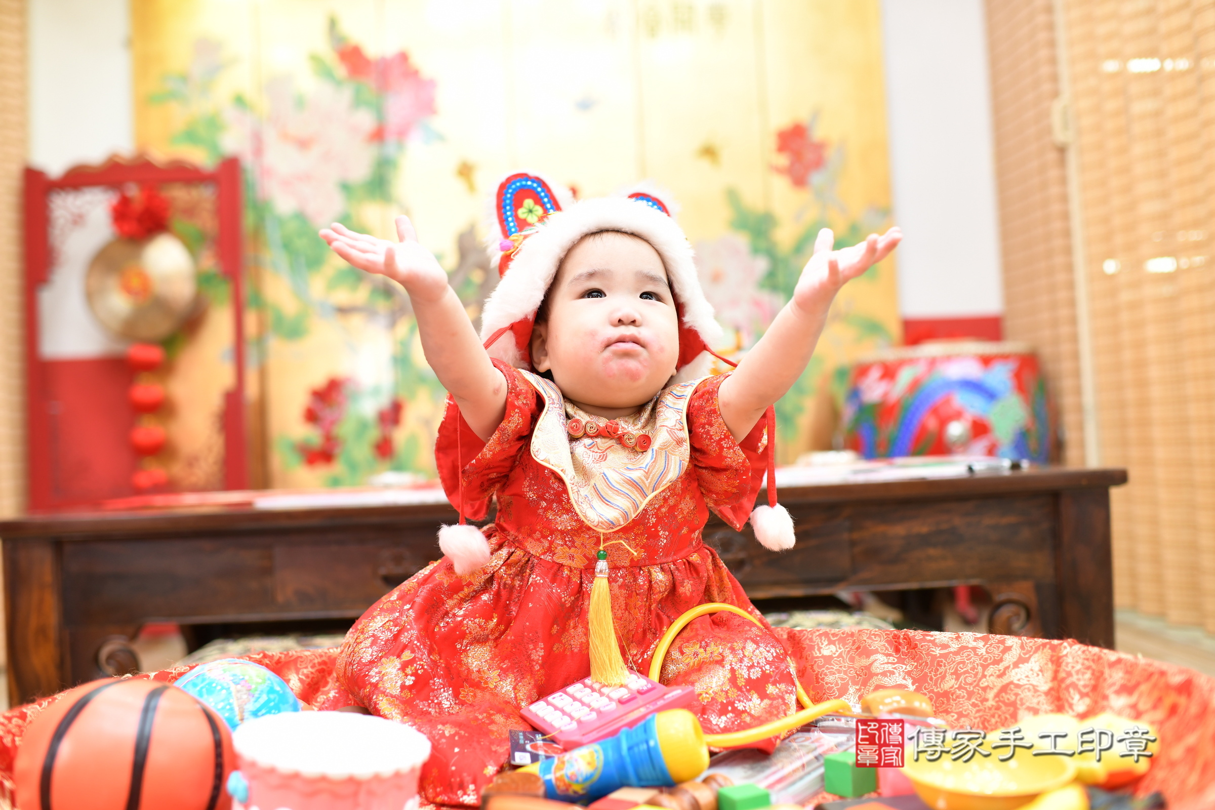 汝汝寶寶抓周，小孩古裝禮服照。地點：傳家「新北店」古禮會場，照片3