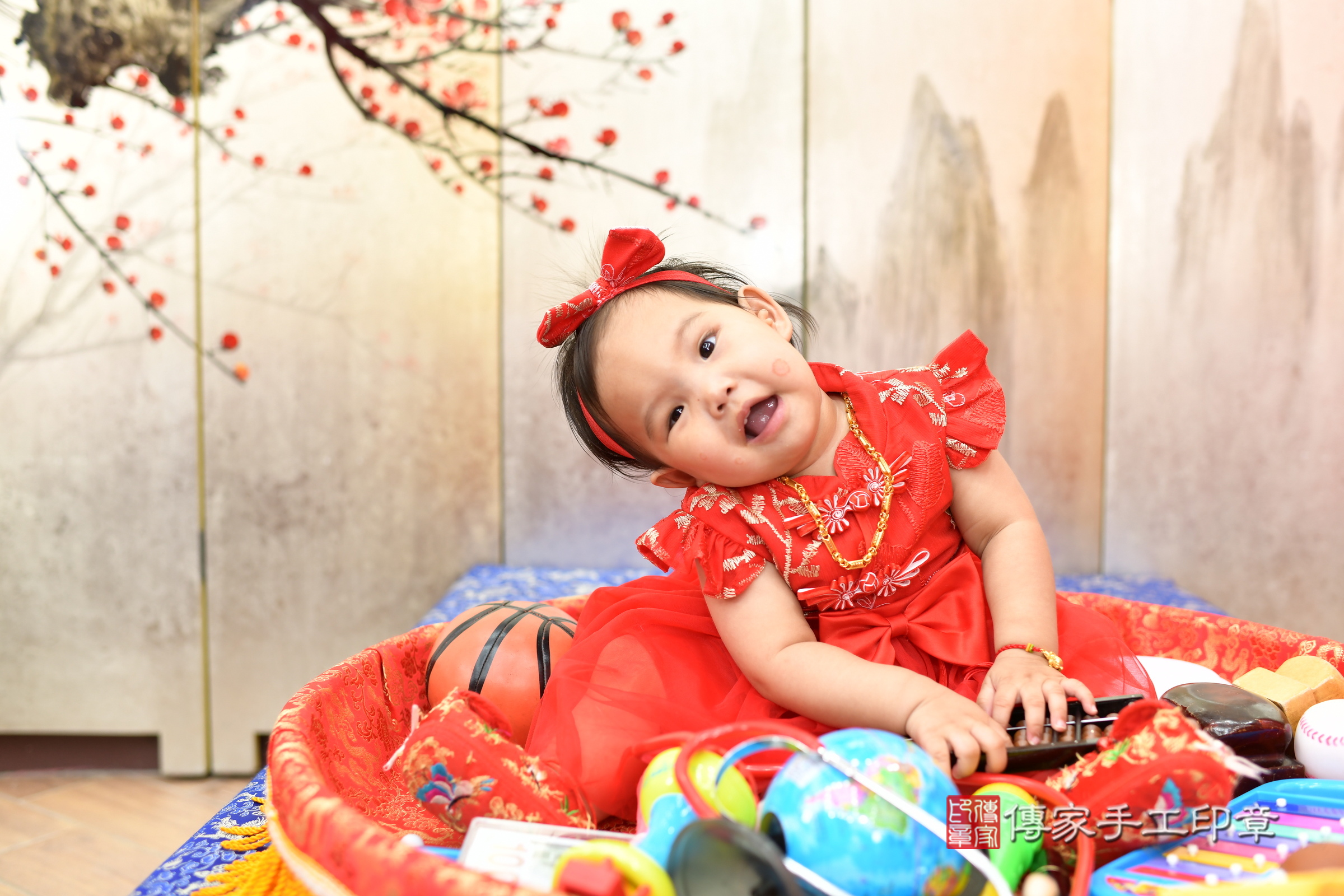 禎禎寶寶抓周，小孩古裝禮服照。地點：傳家「新北店」古禮會場，照片2