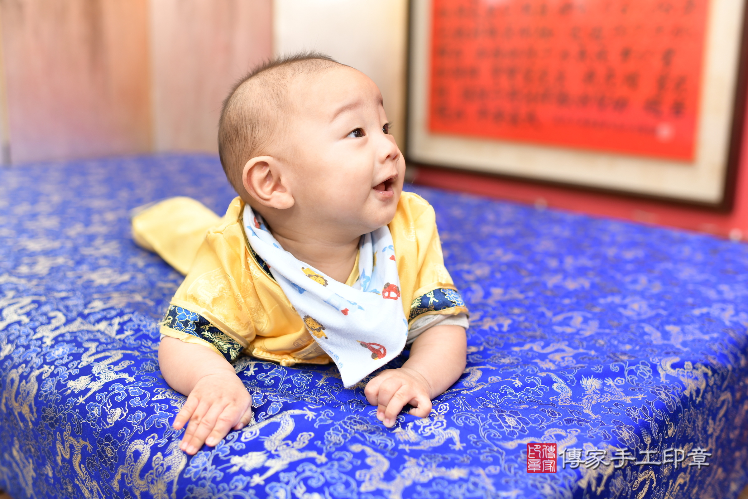 廷廷寶寶收涎，小孩古裝禮服照。地點：傳家「新北店」古禮會場，照片4