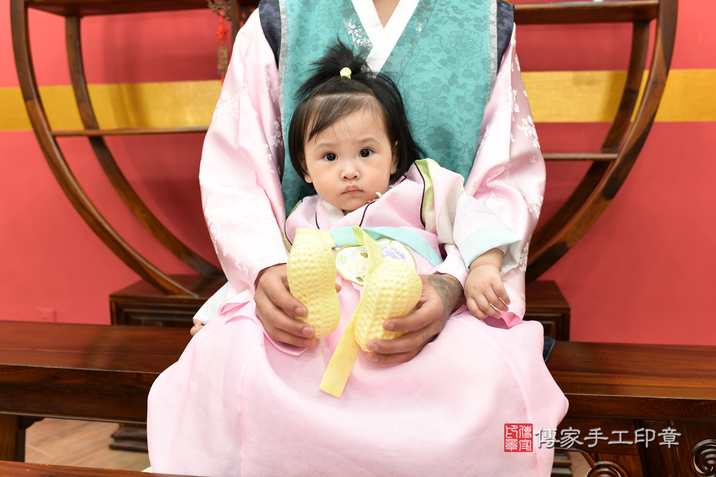 霏霏寶寶抓周，小孩古裝禮服照。地點：傳家「新北店」古禮會場，照片4