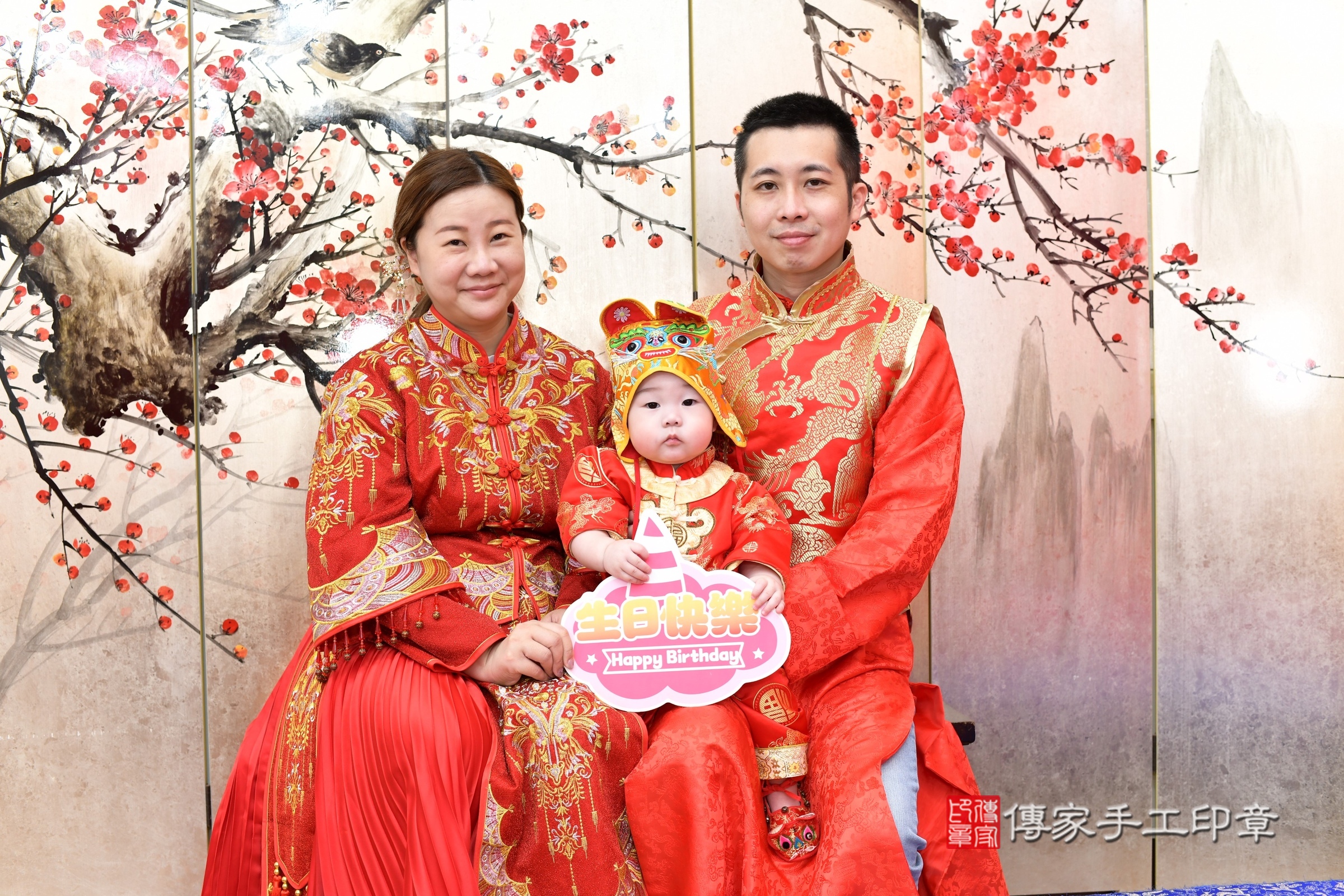 小言寶寶抓周，成人與小孩古裝禮服照。地點：傳家「新北店」古禮會場，照片3