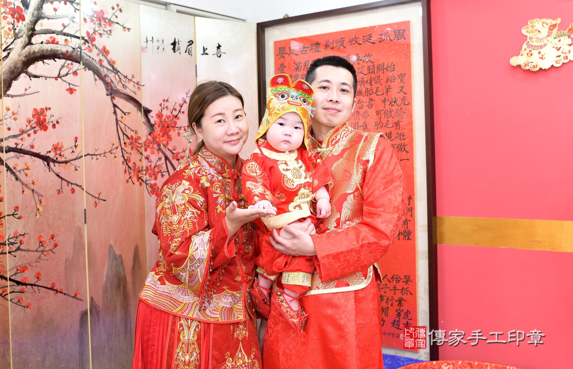 小言寶寶抓周，成人與小孩古裝禮服照。地點：傳家「新北店」古禮會場，照片4