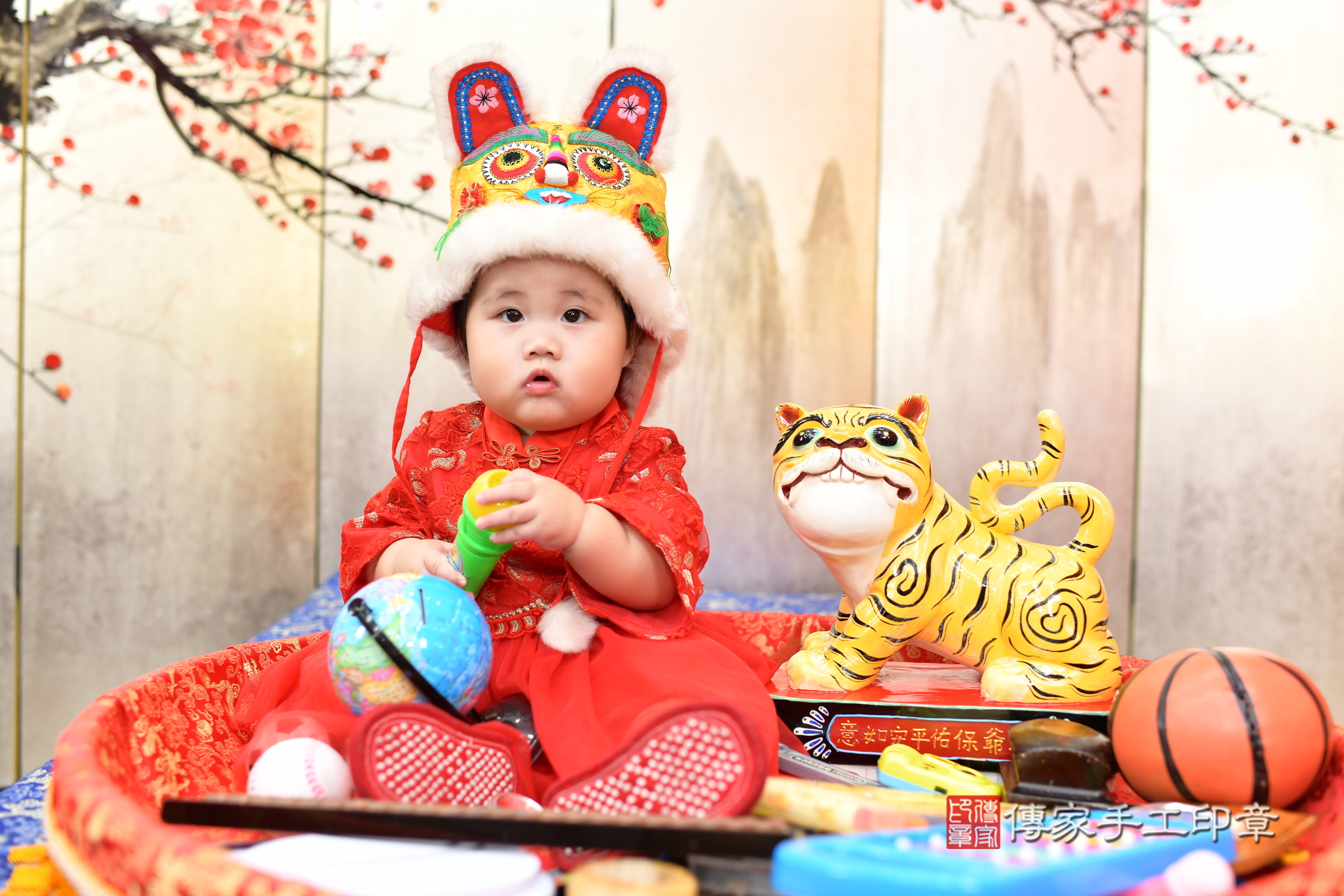 小禔寶寶抓周，小孩古裝禮服照。地點：傳家「新北店」古禮會場，照片2