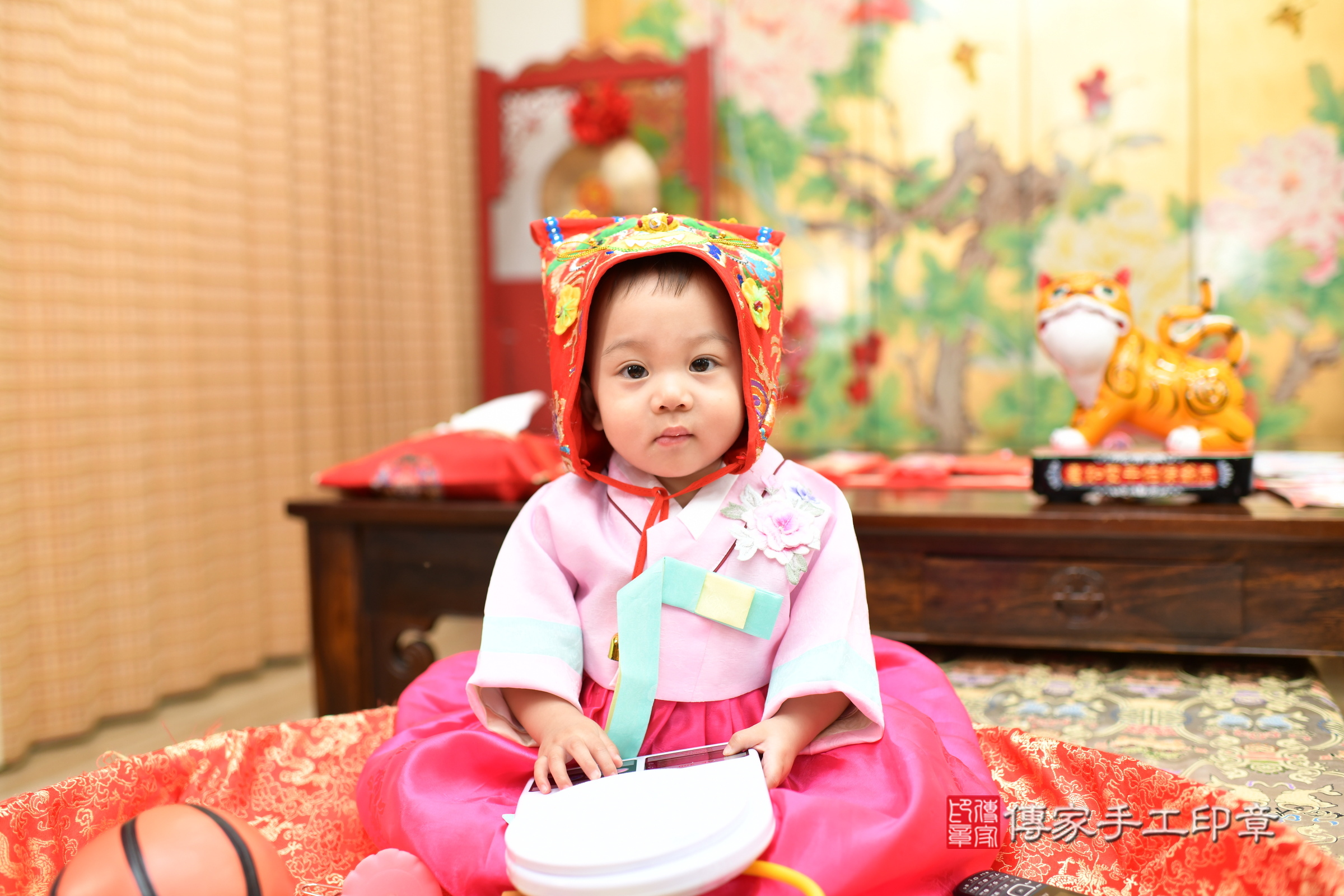 妘妘寶寶抓周，小孩古裝禮服照。地點：傳家「台北店」古禮會場，照片4