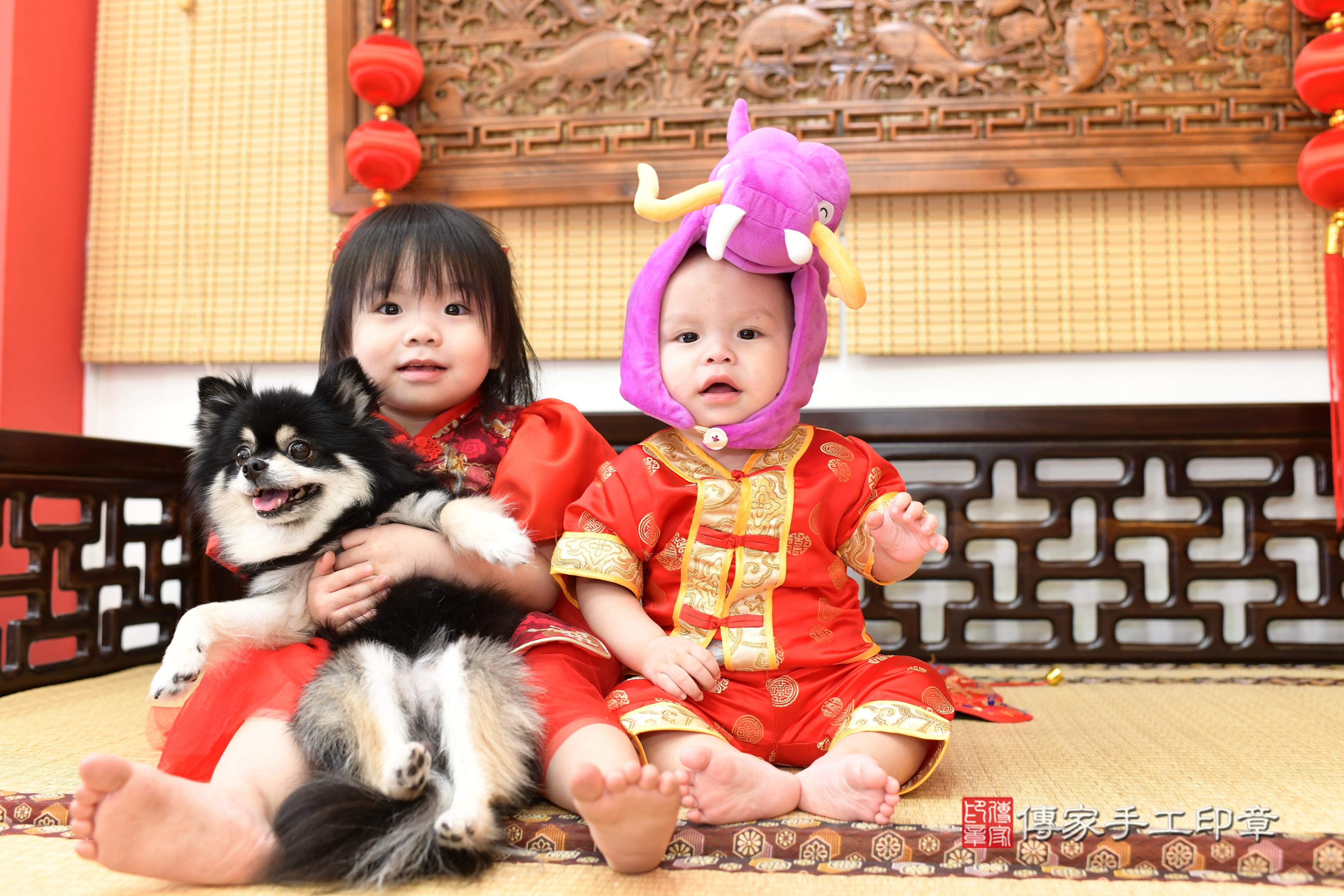 熙熙寶貝抓周，小孩古裝禮服照。地點：傳家「台南店」古禮會場
