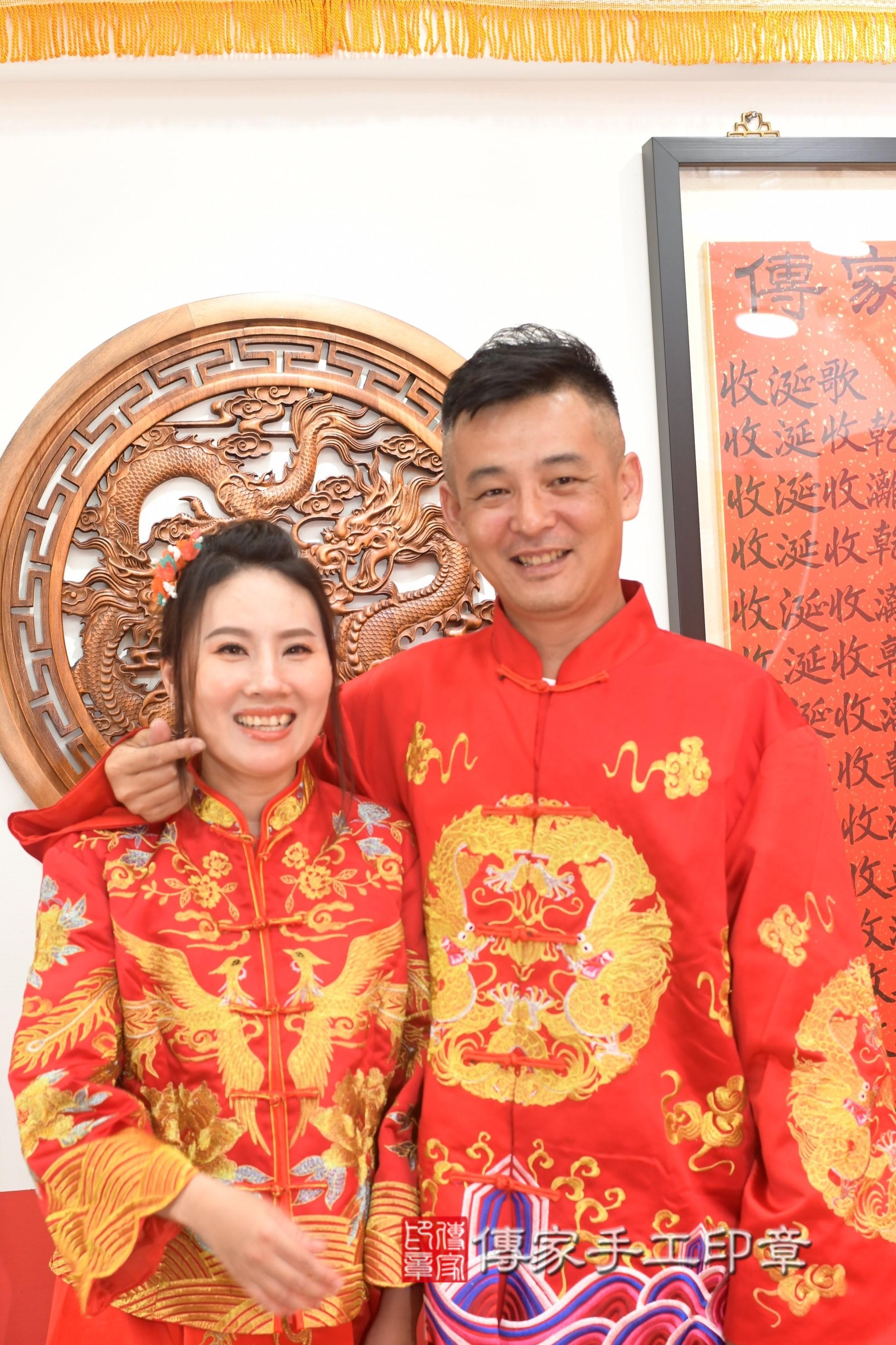 元元寶貝抓周，成人與小孩古裝禮服照。地點：傳家「高雄店」古禮會場