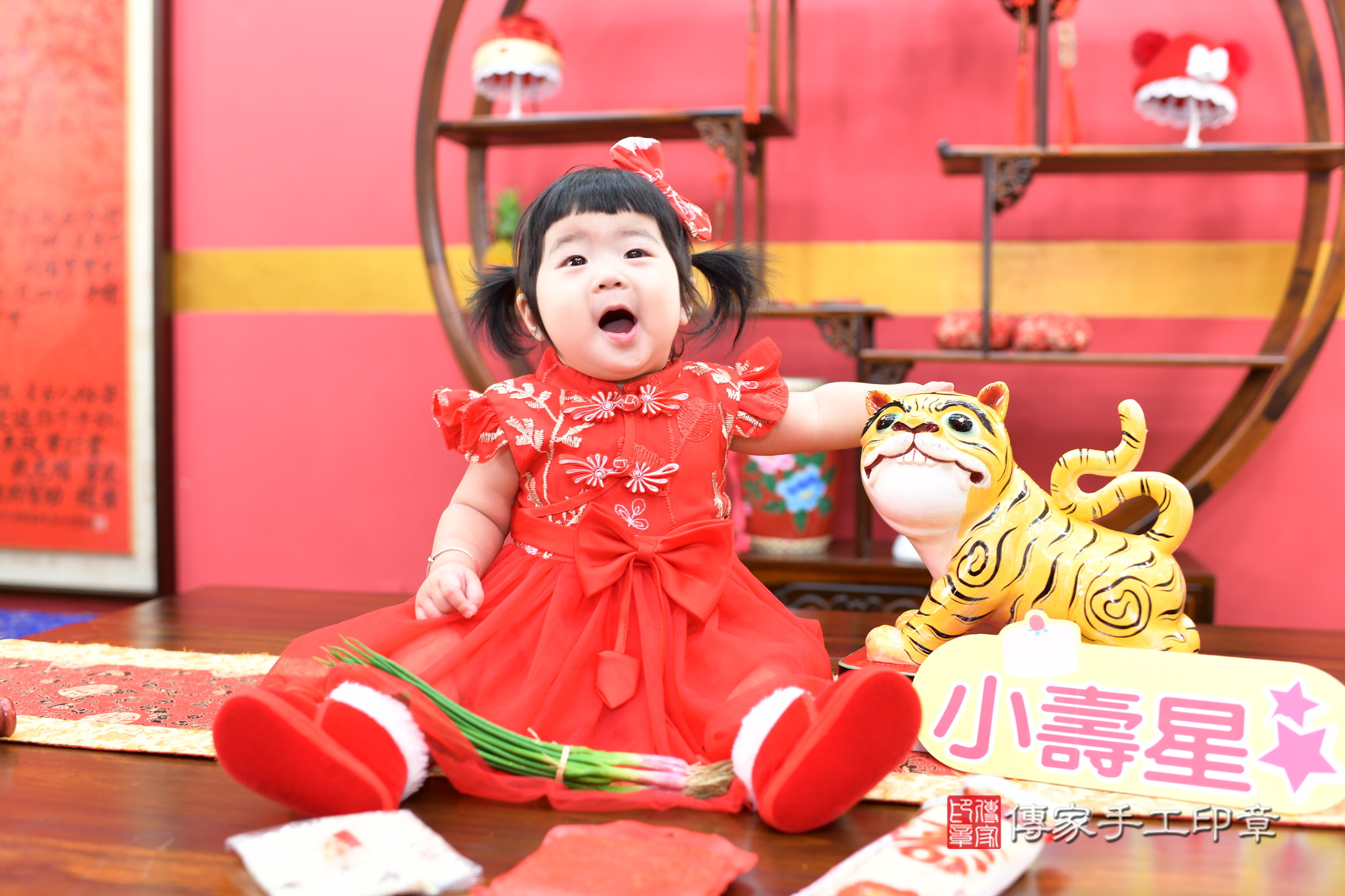 瑄瑄寶寶抓周，小孩古裝禮服照。地點：傳家「新北店」古禮會場，照片3