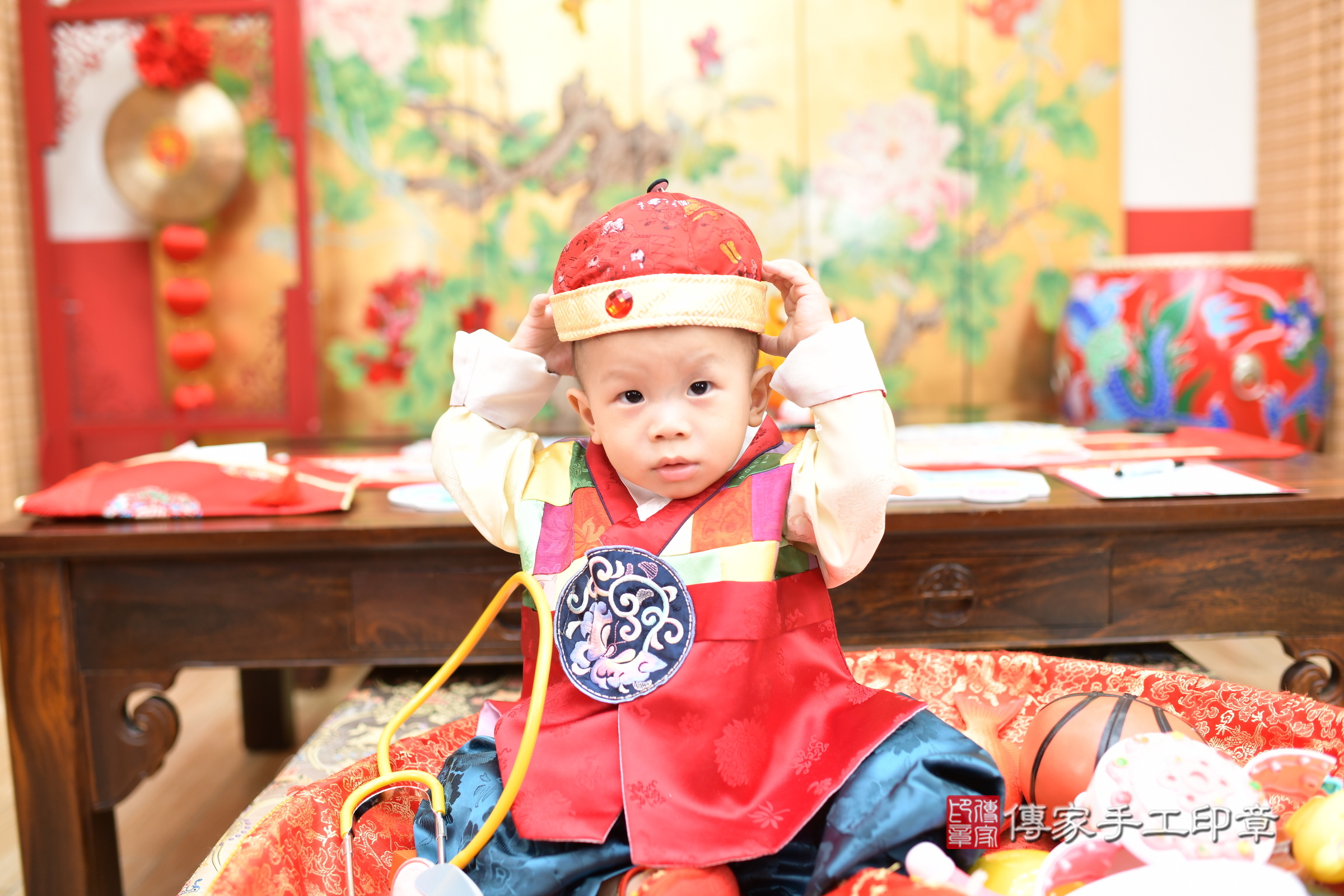 淏淏寶寶抓周，小孩古裝禮服照。地點：傳家「台北店」古禮會場，照片3