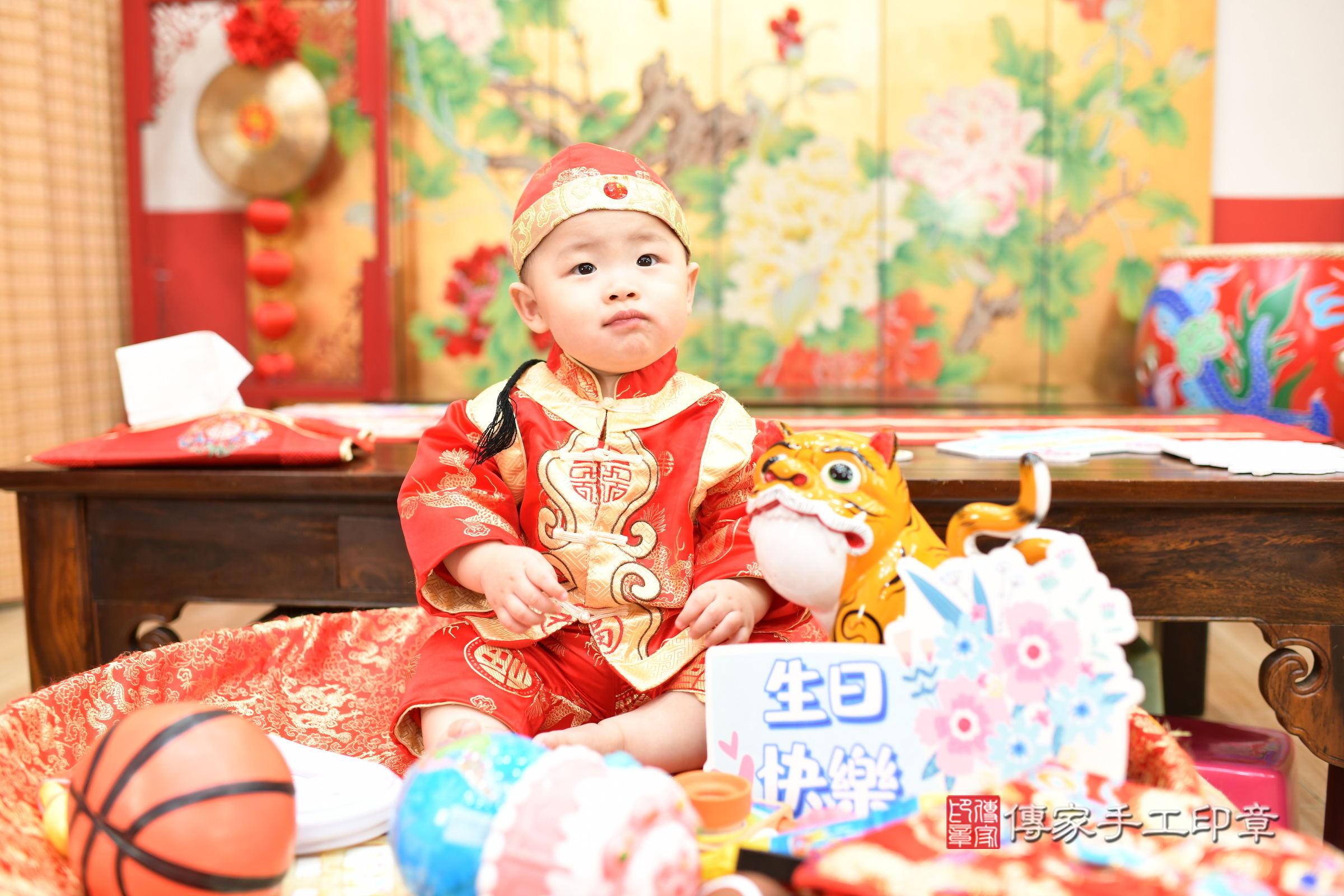 小勳寶寶抓周，小孩古裝禮服照。地點：傳家「台北店」古禮會場，照片3