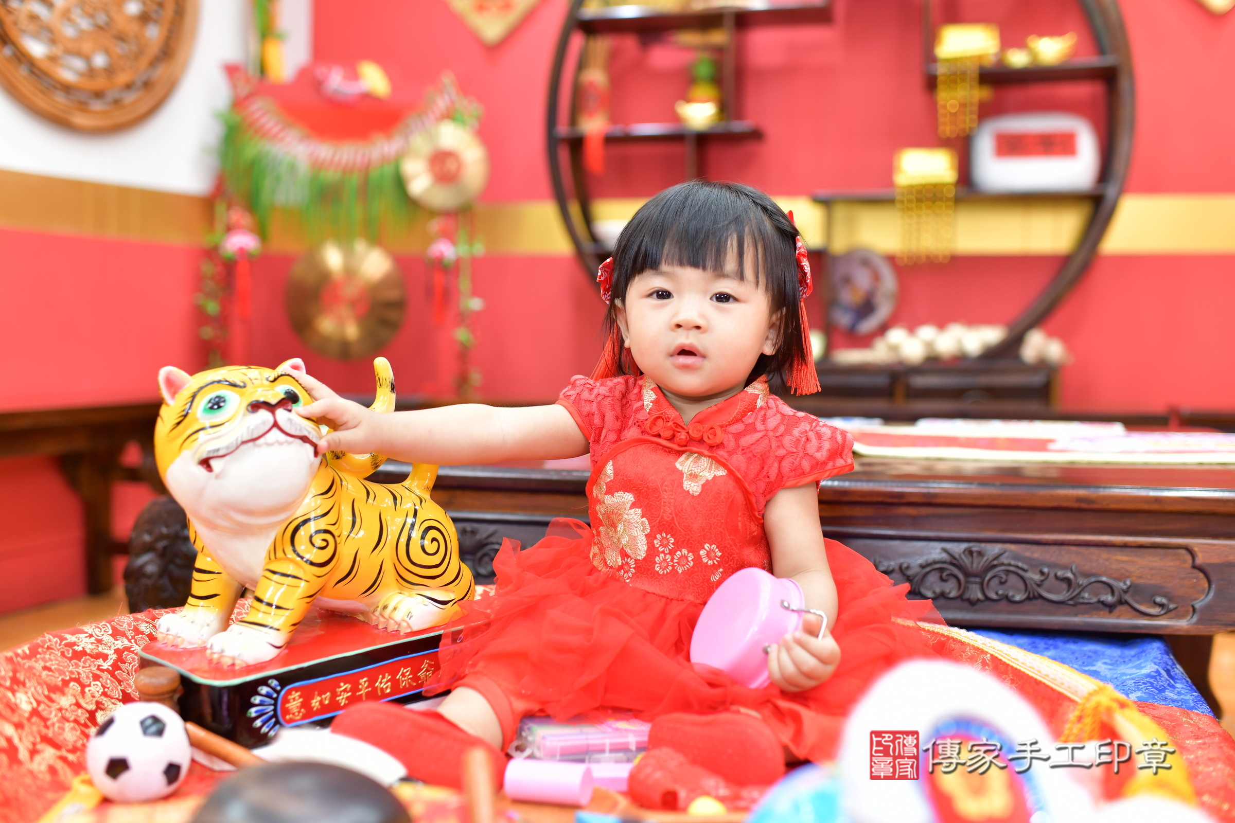 喬喬寶寶抓周，小孩古裝禮服照。地點：傳家「桃園店」古禮會場，照片4