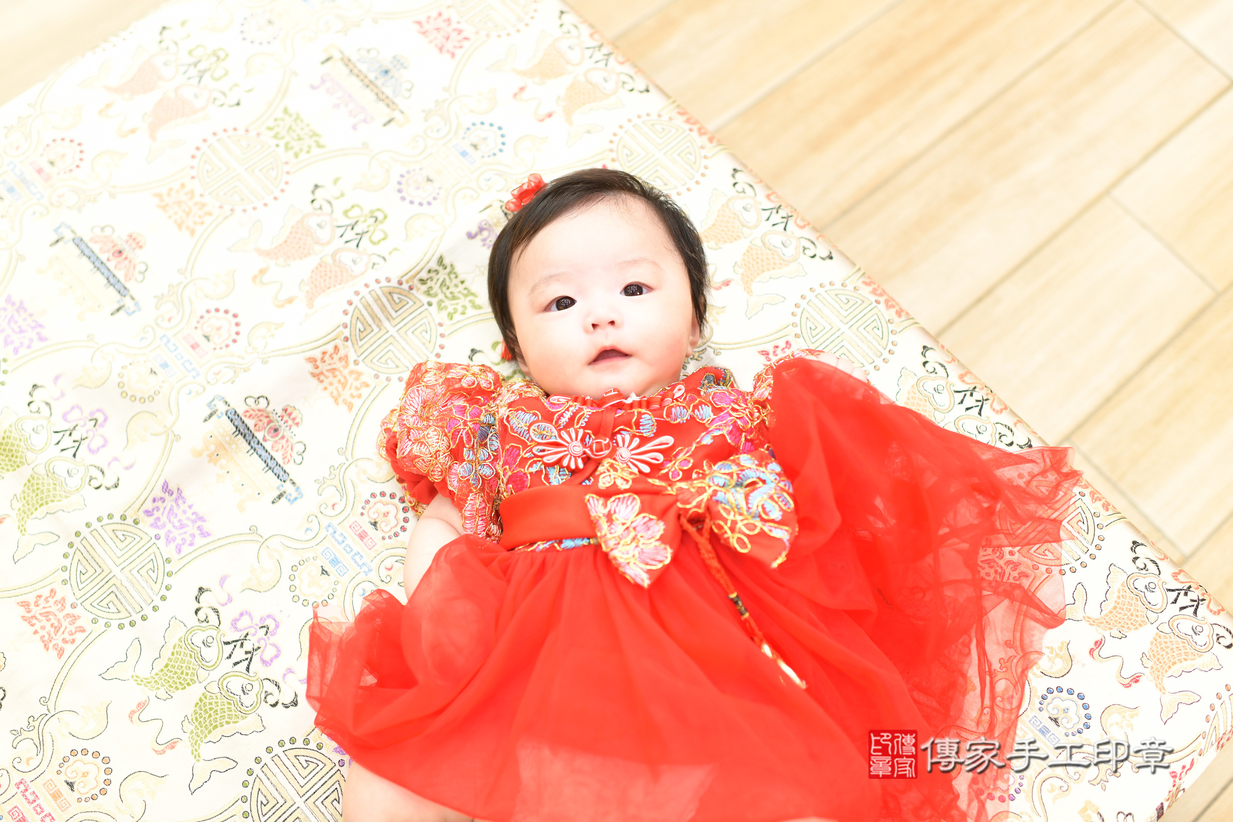 浠浠寶寶收涎，小孩古裝禮服照。地點：傳家「台北店」古禮會場，照片4