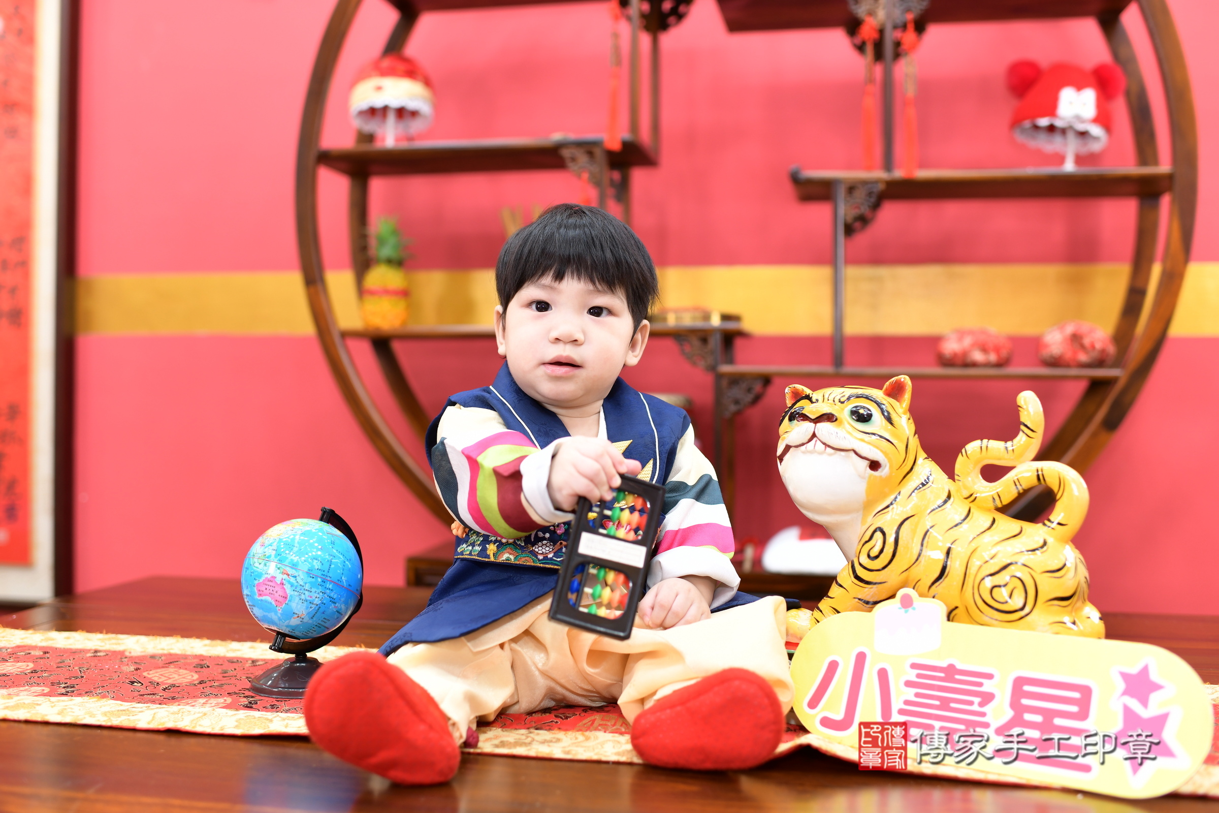 堂堂寶寶抓周，小孩古裝禮服照。地點：傳家「新北店」古禮會場，照片3