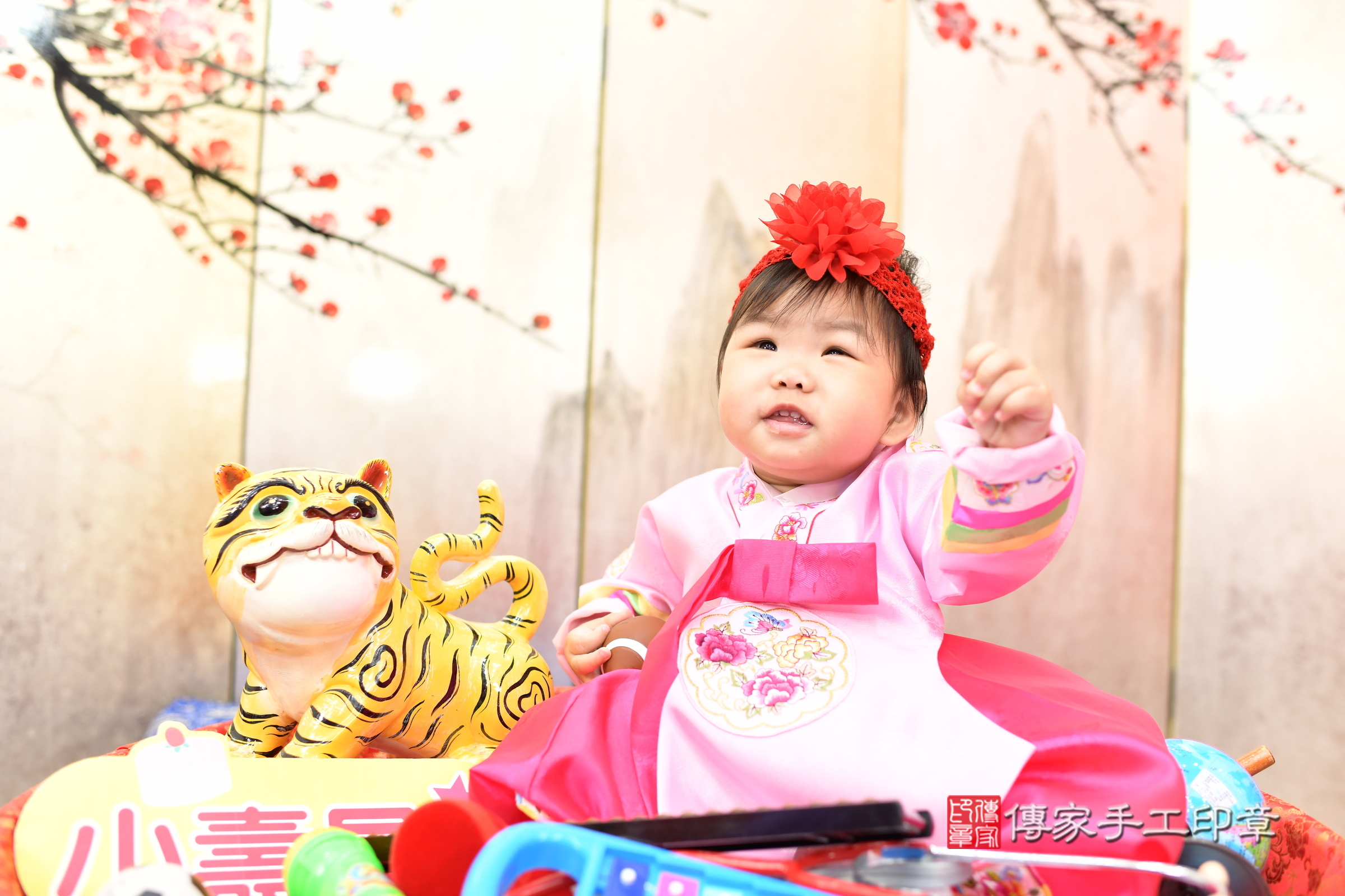 汝汝寶寶抓周，小孩古裝禮服照。地點：傳家「新北店」古禮會場，照片3