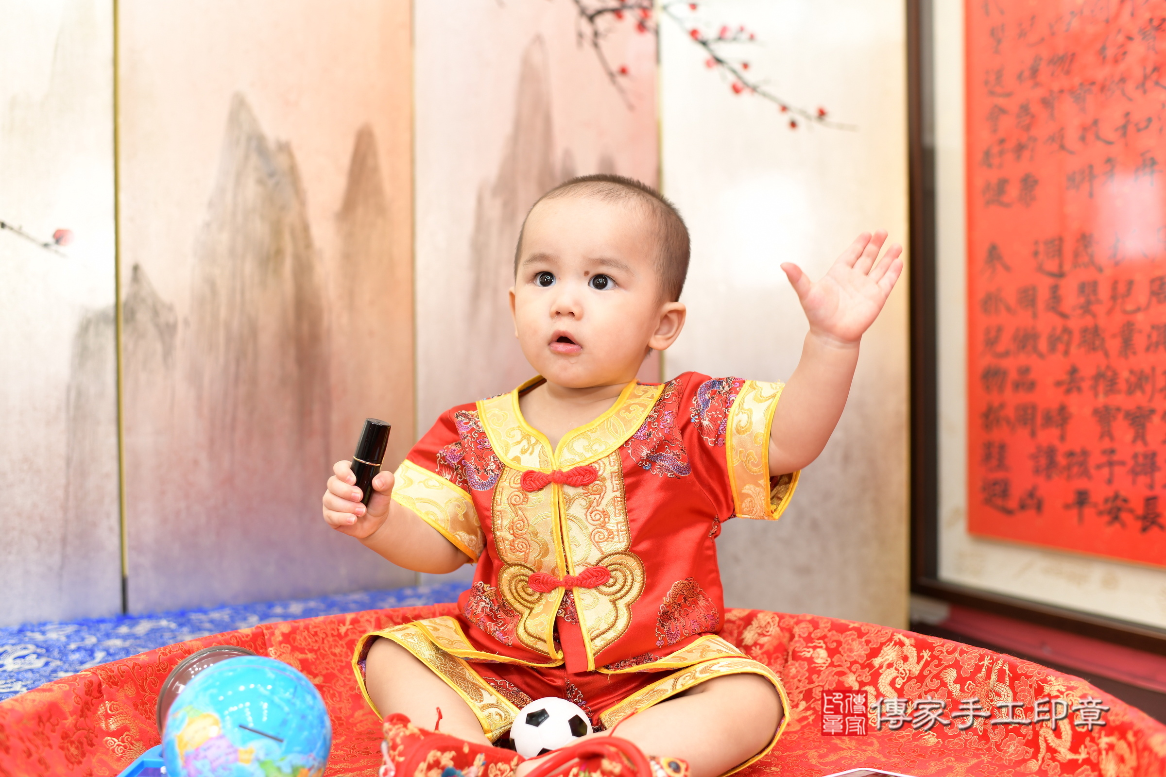 翰翰寶寶抓周，小孩古裝禮服照。地點：傳家「新北店」古禮會場，照片2