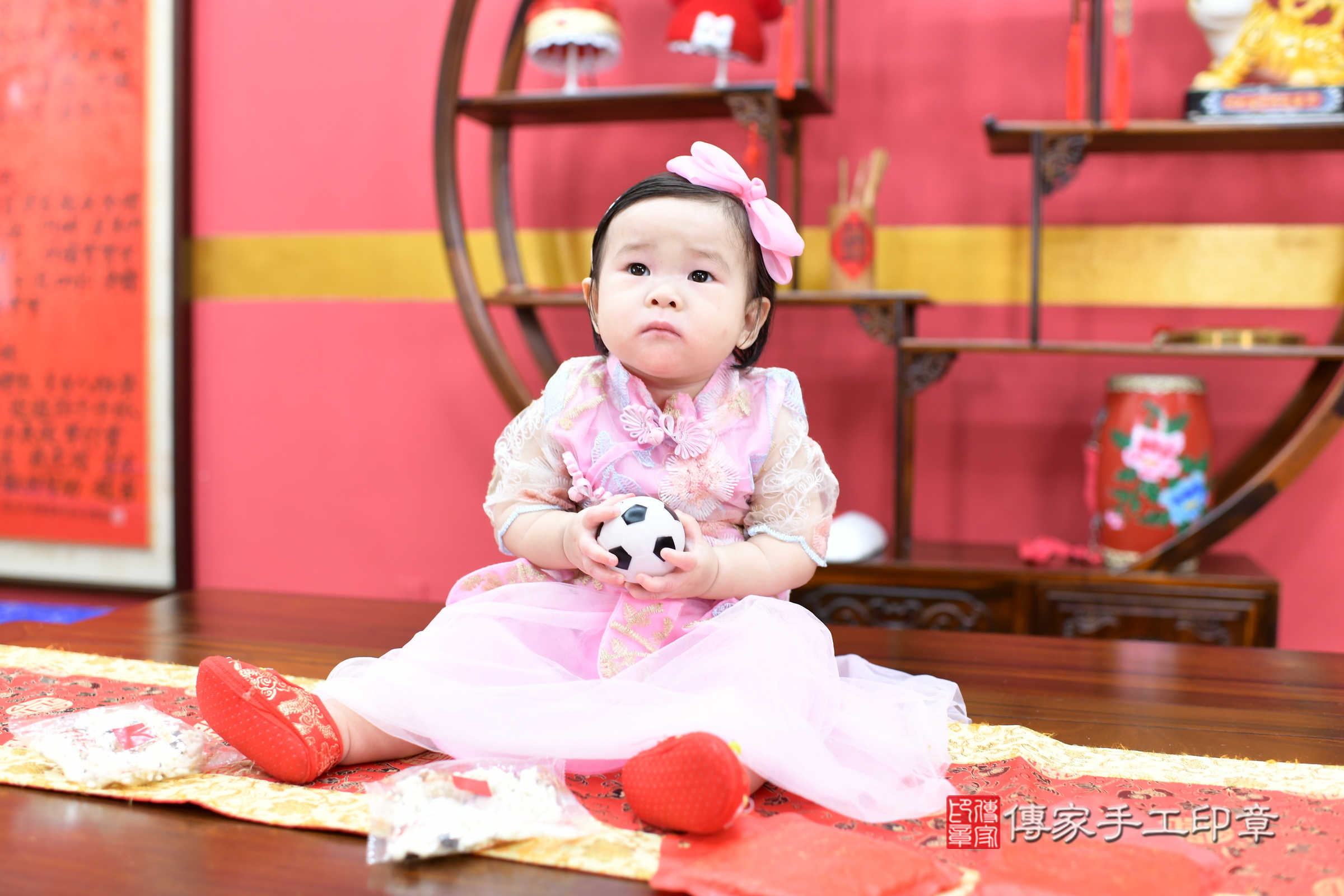 妍妍寶寶抓周，小孩古裝禮服照。地點：傳家「新北店」古禮會場，照片2