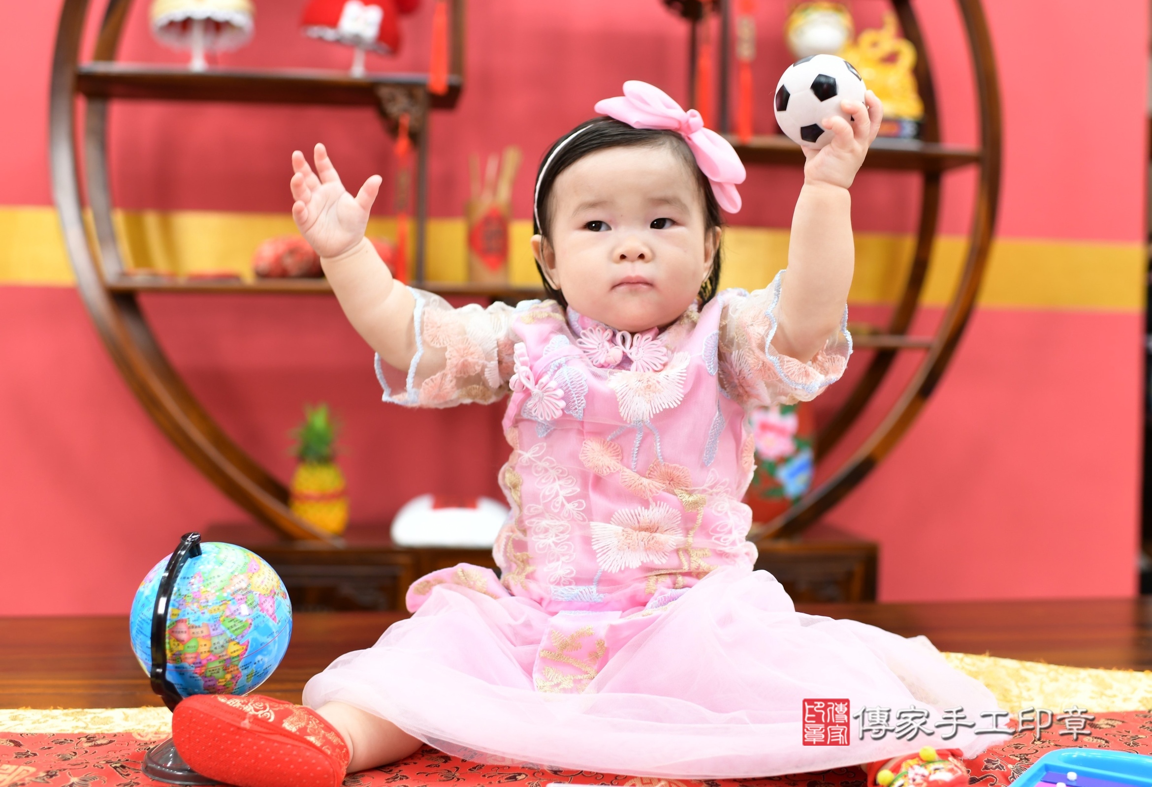 妍妍寶寶抓周，小孩古裝禮服照。地點：傳家「新北店」古禮會場，照片3