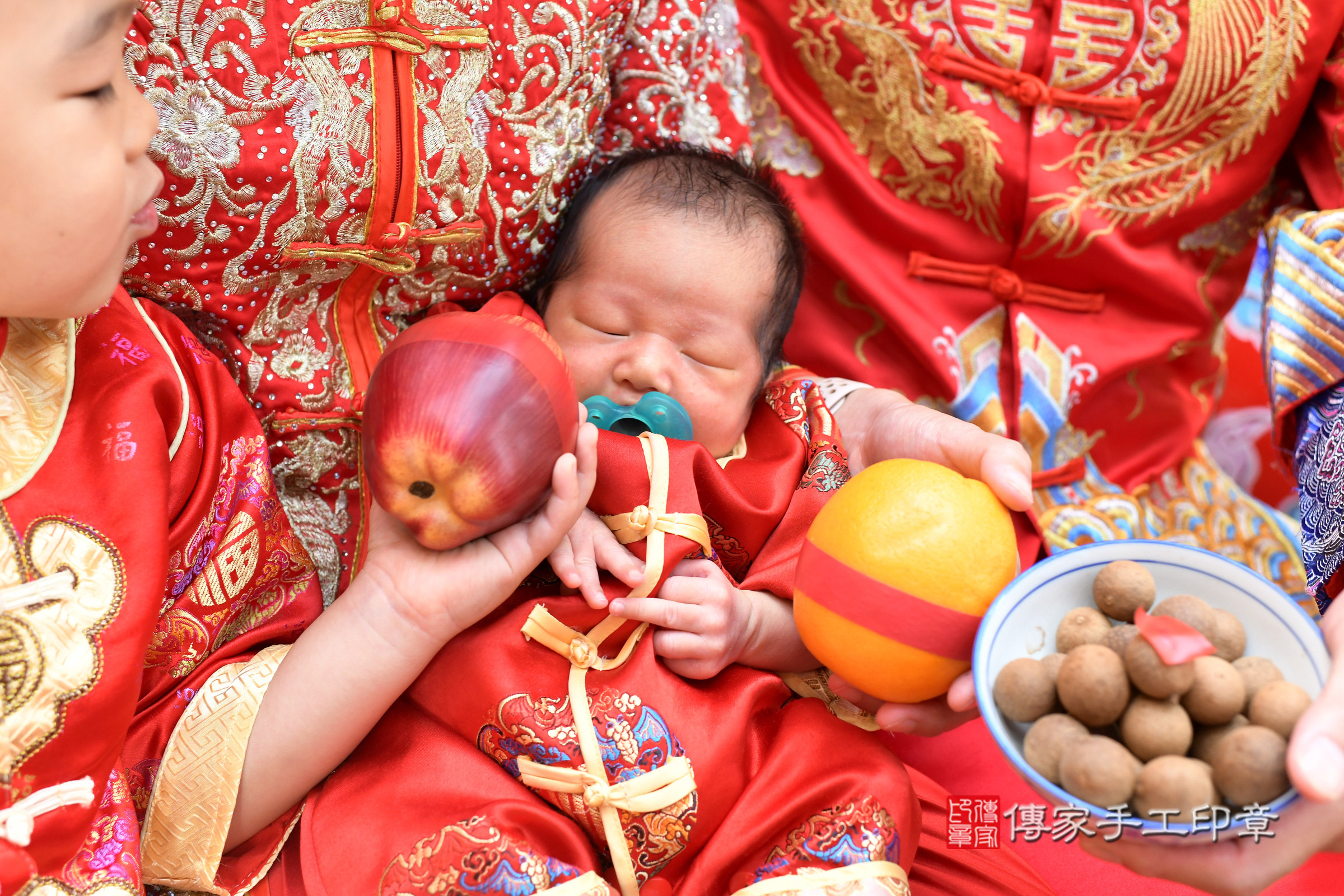 小馳寶寶剃頭，小孩古裝禮服照。地點：傳家「台北店」古禮會場，照片3