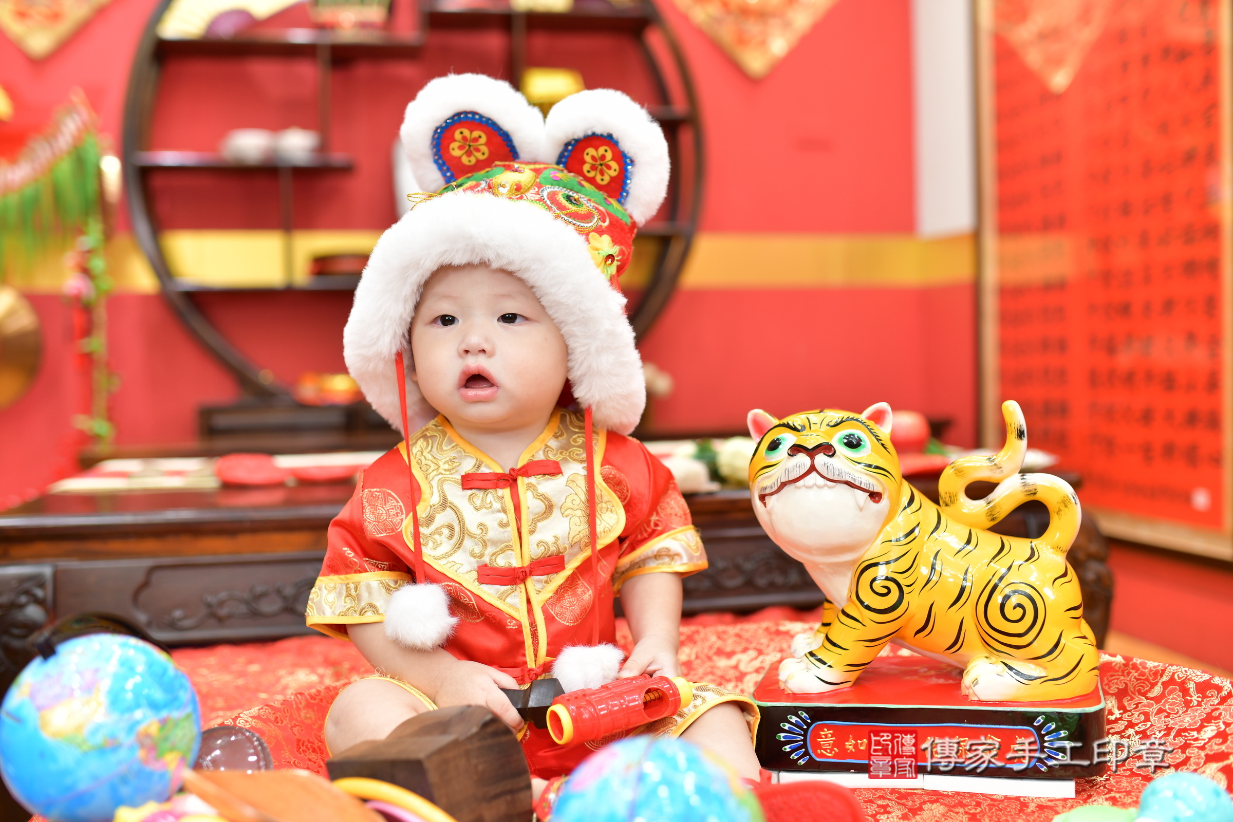 小恩寶寶抓周，小孩古裝禮服照。地點：傳家「桃園店」古禮會場，照片2