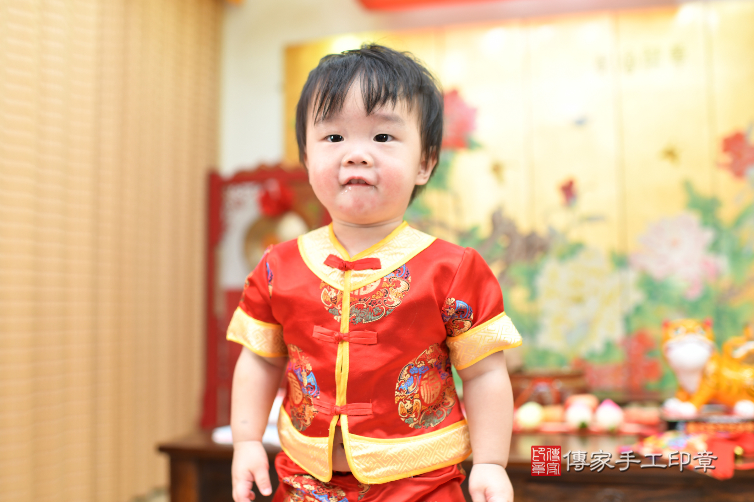 宸宸寶寶抓周，小孩古裝禮服照。地點：傳家「台北店」古禮會場，照片1