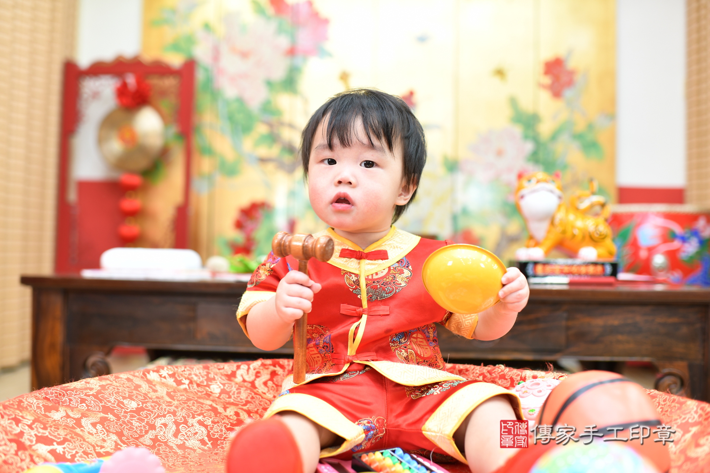 宸宸寶寶抓周，小孩古裝禮服照。地點：傳家「台北店」古禮會場，照片3