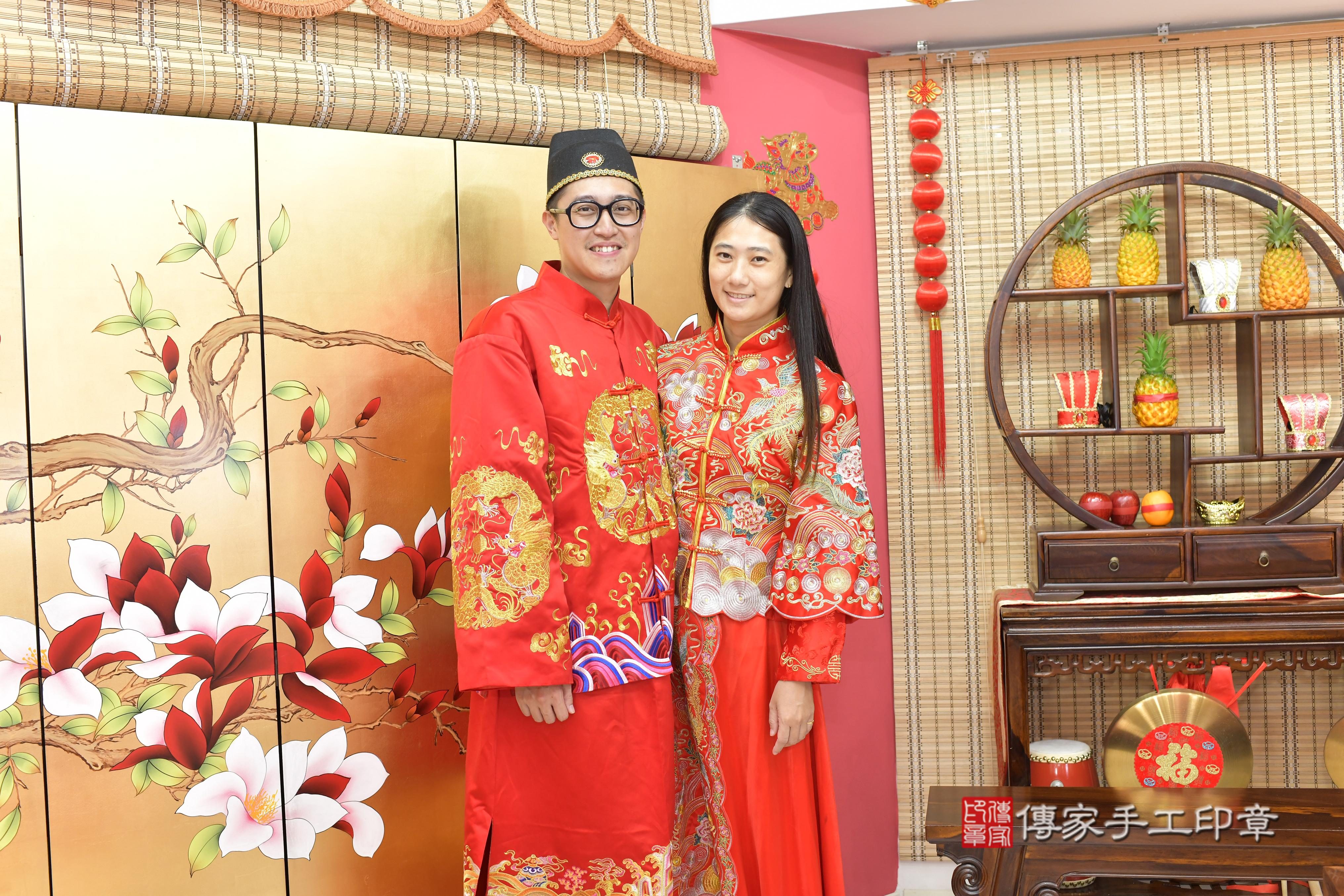 沐沐寶貝抓周，成人與小孩古裝禮服照。地點：傳家「新竹店」古禮會場