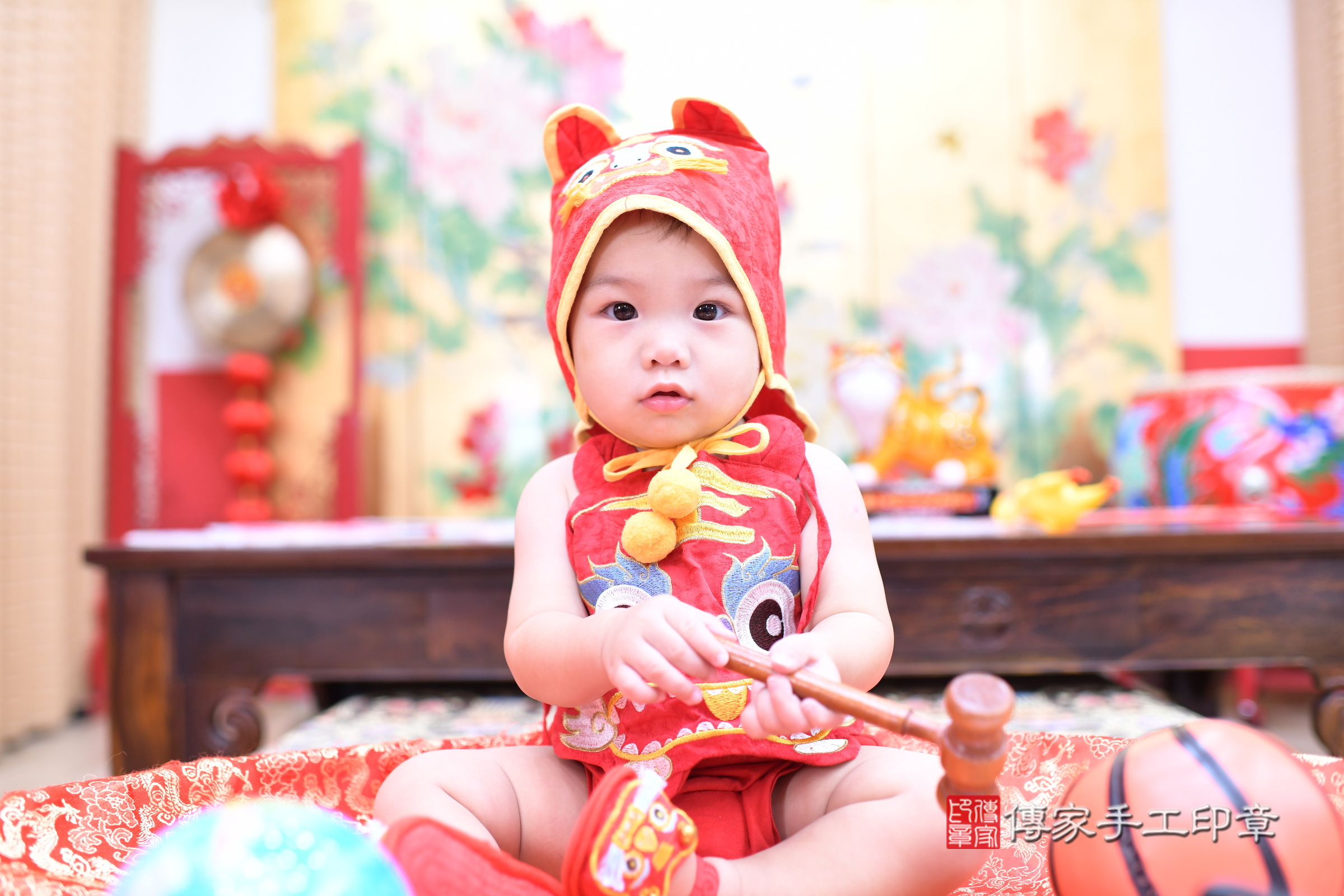 諾諾寶寶抓周，小孩古裝禮服照。地點：傳家「台北店」古禮會場，照片1