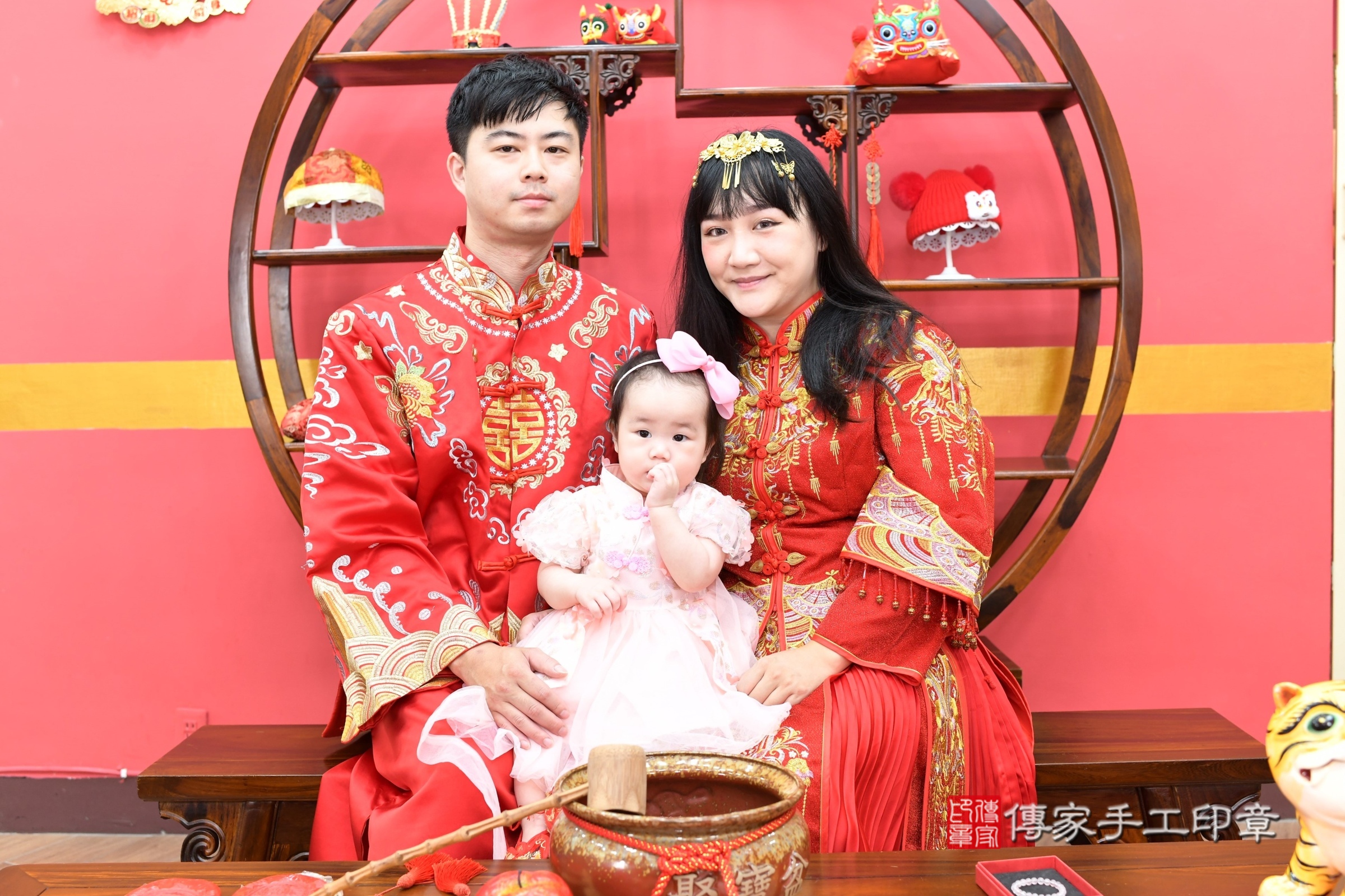 晞晞寶寶抓周，成人與小孩古裝禮服照。地點：傳家「新北店」古禮會場，照片4
