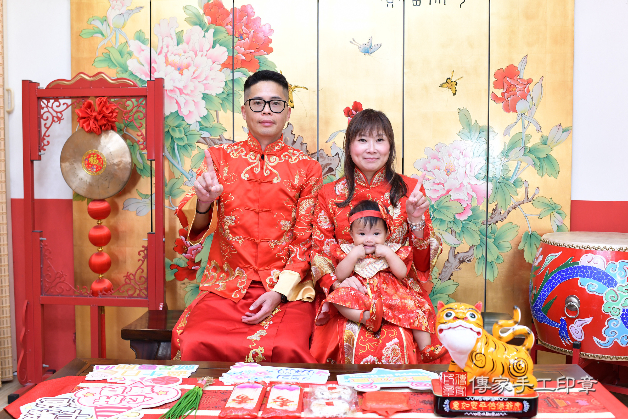宣宣寶寶抓周，成人與小孩古裝禮服照。地點：傳家「台北店」古禮會場，照片3