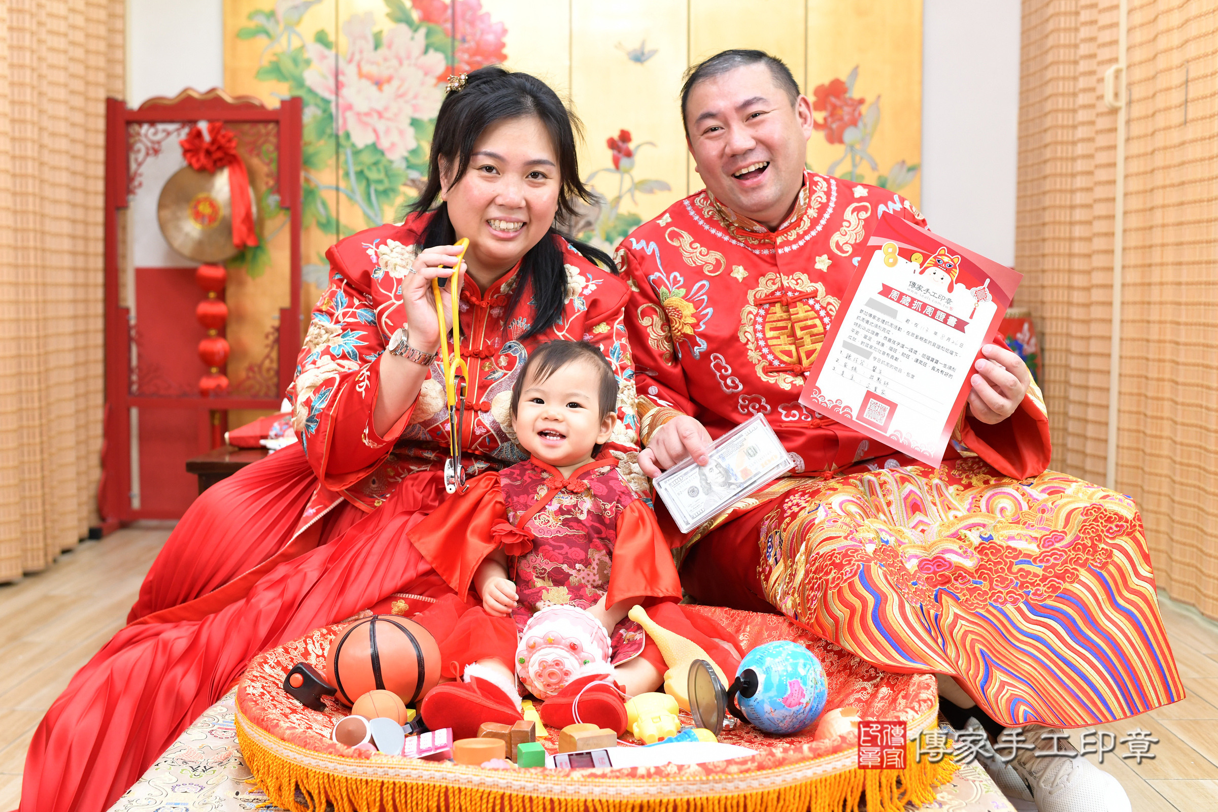 昕昕寶寶抓周，成人與小孩古裝禮服照。地點：傳家「台北店」古禮會場，照片4
