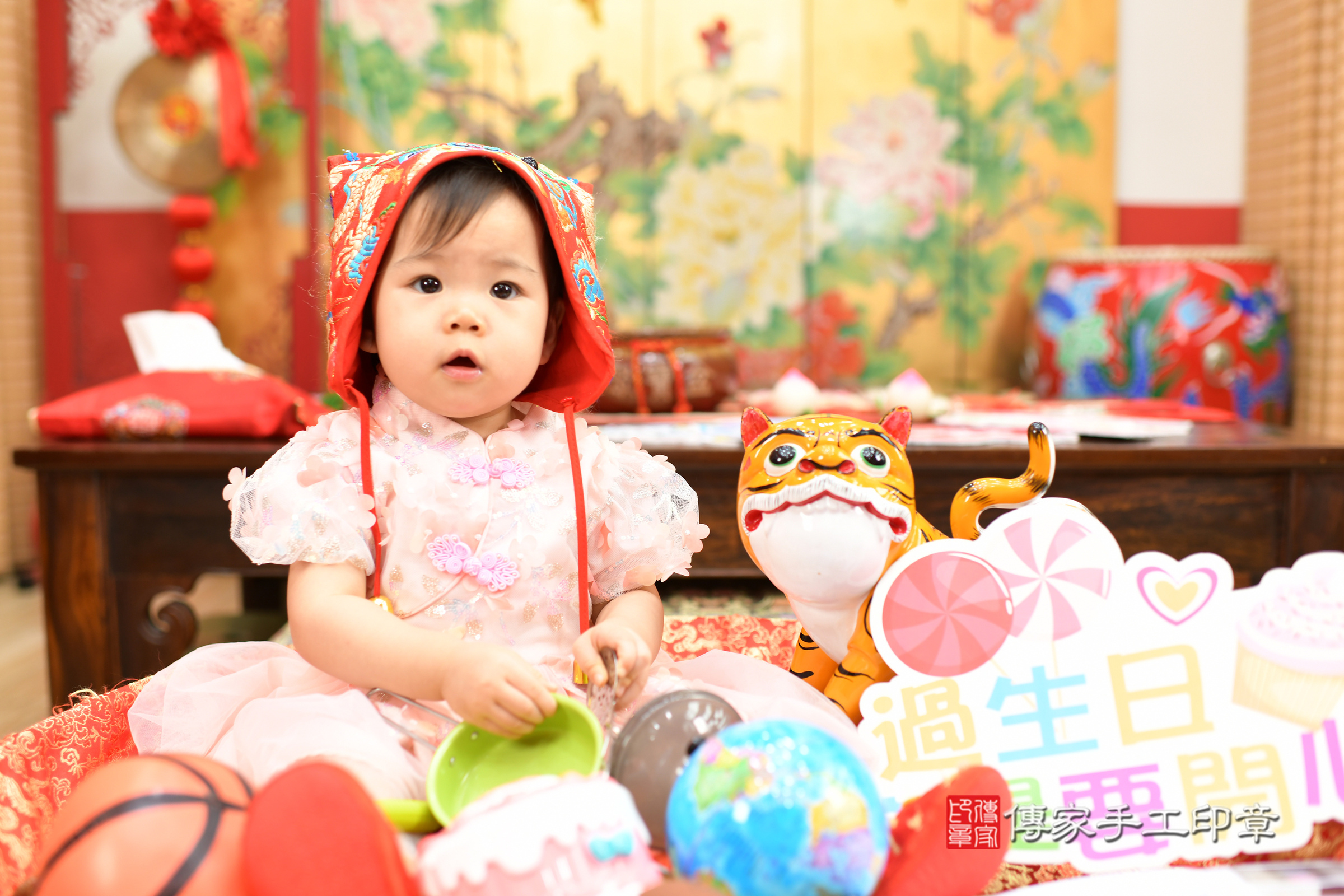 昕昕寶寶抓周，小孩古裝禮服照。地點：傳家「台北店」古禮會場，照片1