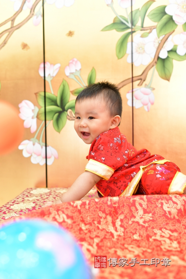 傳家台中店、抓周、古裝禮服照 傳家台中店、抓周、古裝禮服照